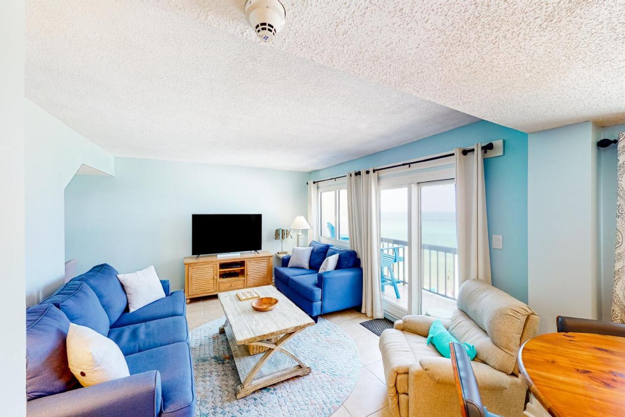 Pinnacle Port A-516 Apartment