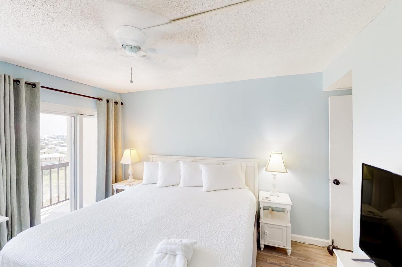 Pinnacle Port A-516 Apartment *
