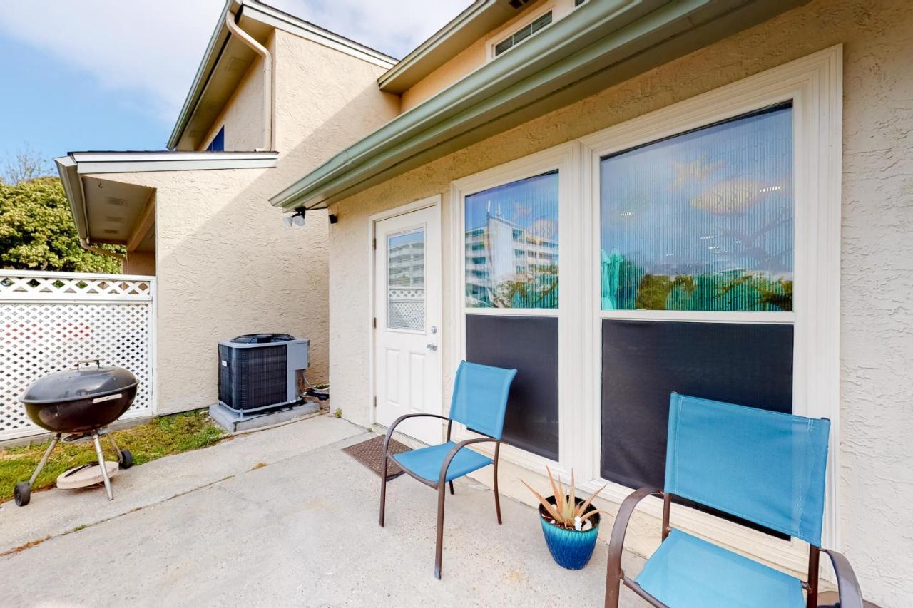 Gulf Highlands: 104 Robin Ln. *