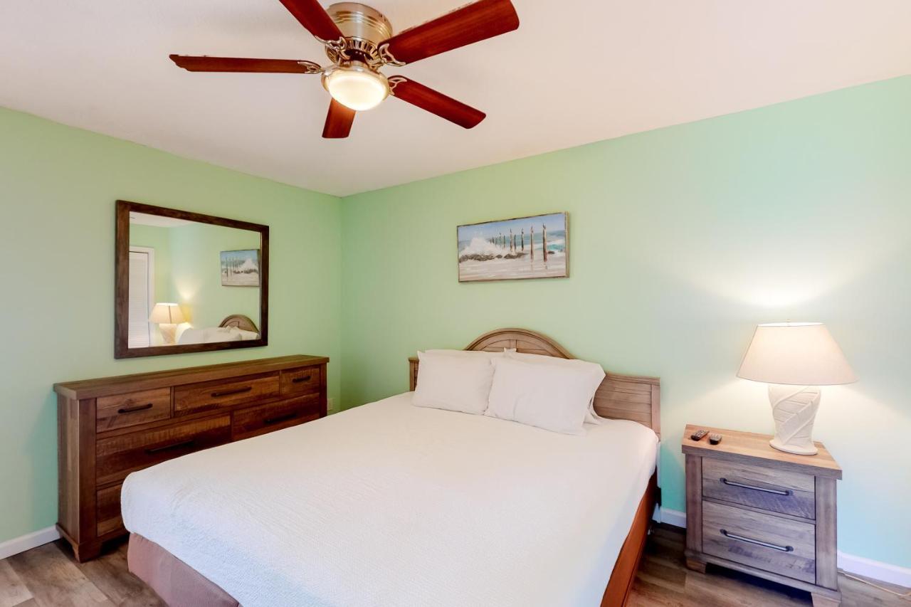 Apartment Gulf Highlands: 104 Robin Ln.