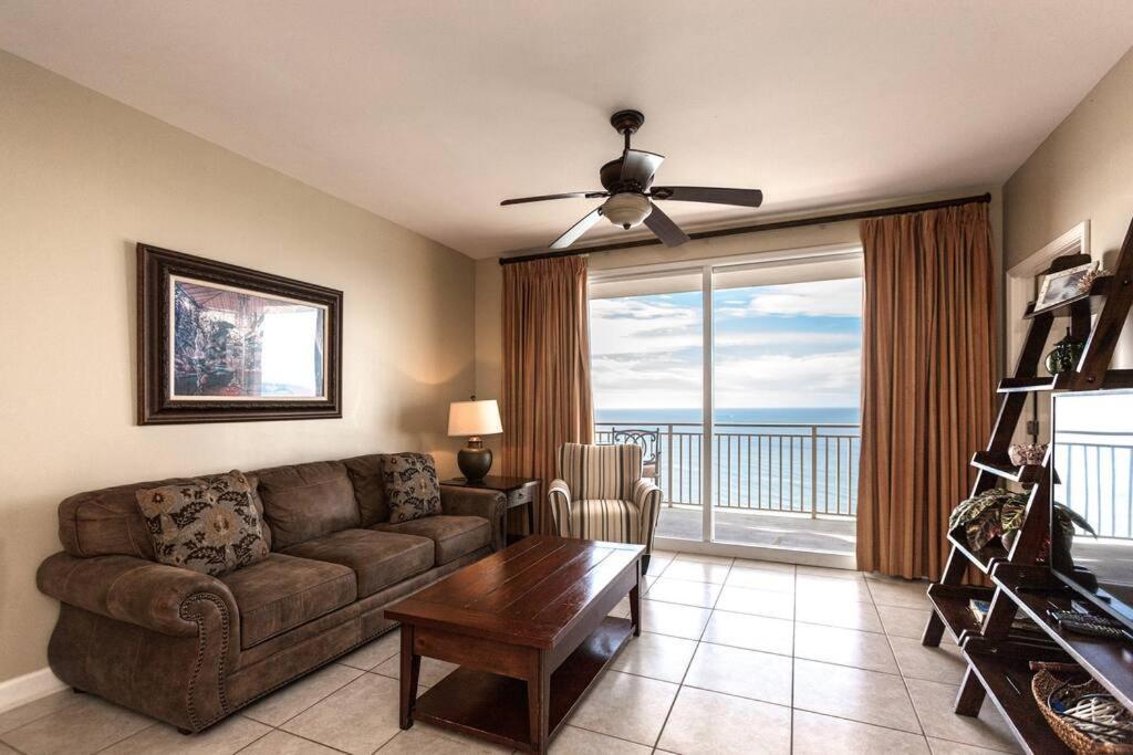 Splash Ocean-front Luxury Two-bedroom Apartment