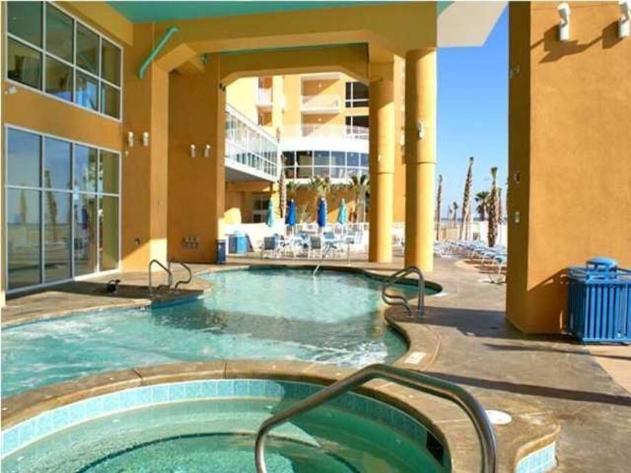 Splash Ocean-front Luxury Two-bedroom *