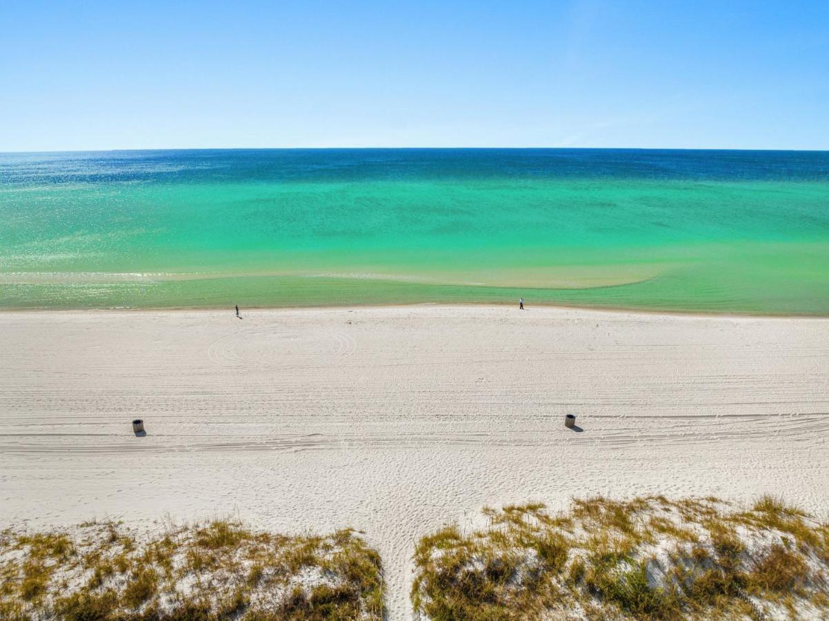 Spectacular 3br 4ba W/ Private Pool, 2 Min Walk To - Sleeps 15! *