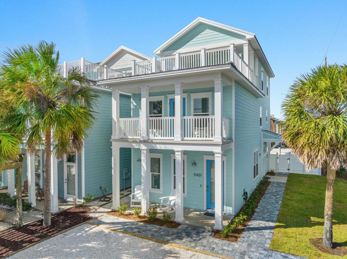 Spectacular 3br 4ba W/ Private Pool, 2 Min Walk To - Sleeps 15! Holiday home Panama City Beach