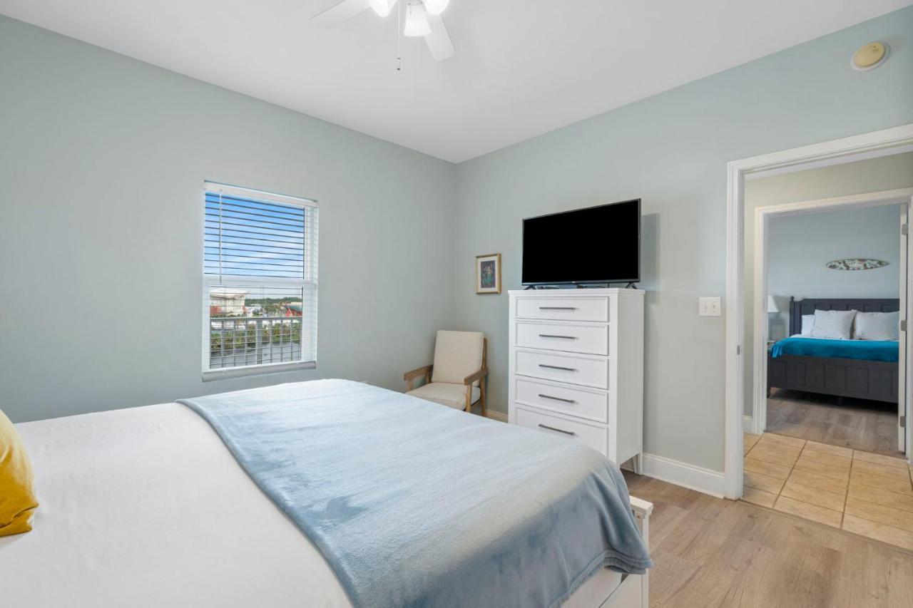 Laketown Wharf #512 By Nautical Holiday home Panama City Beach