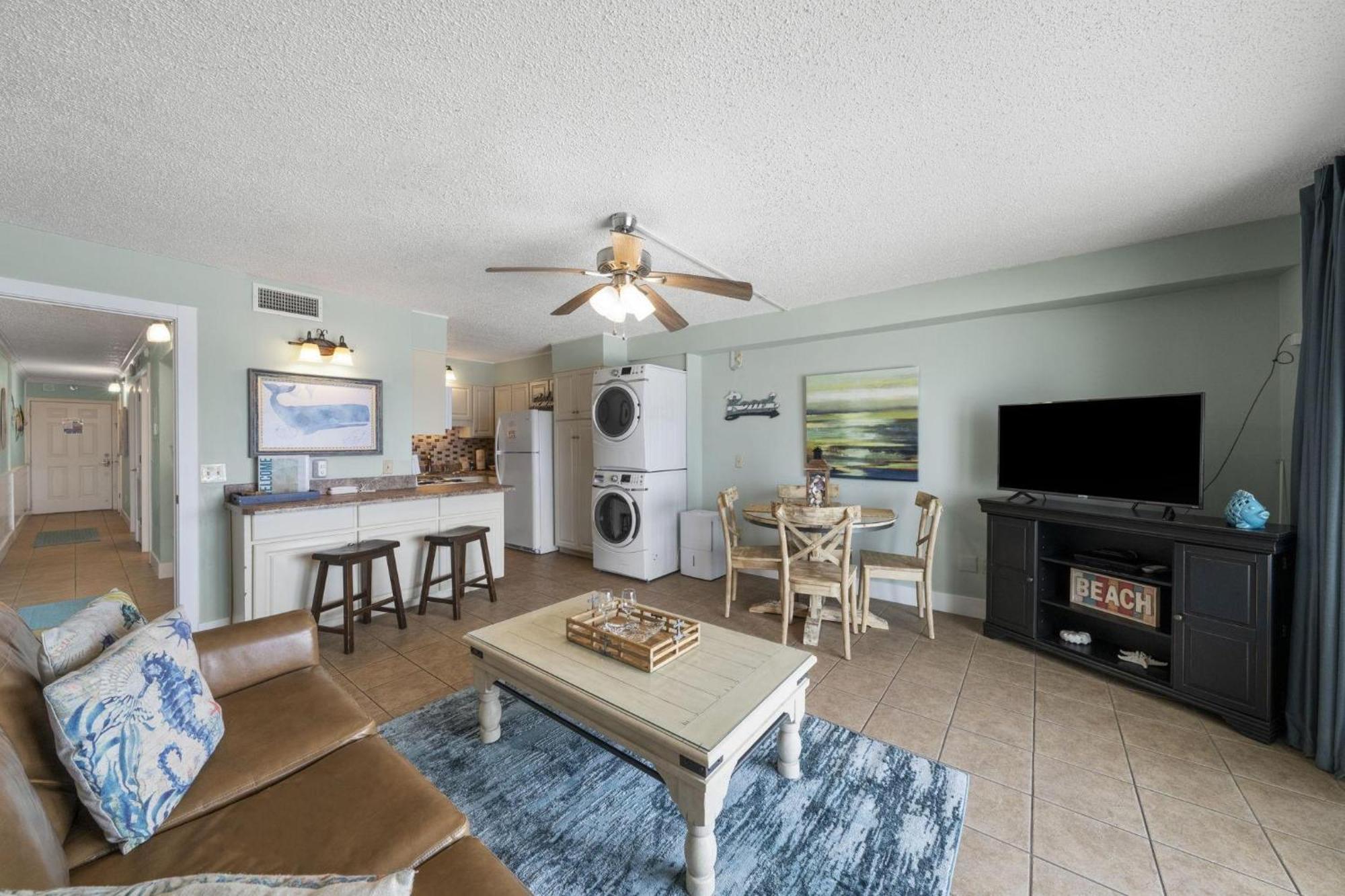 The Summit 921 Apartment