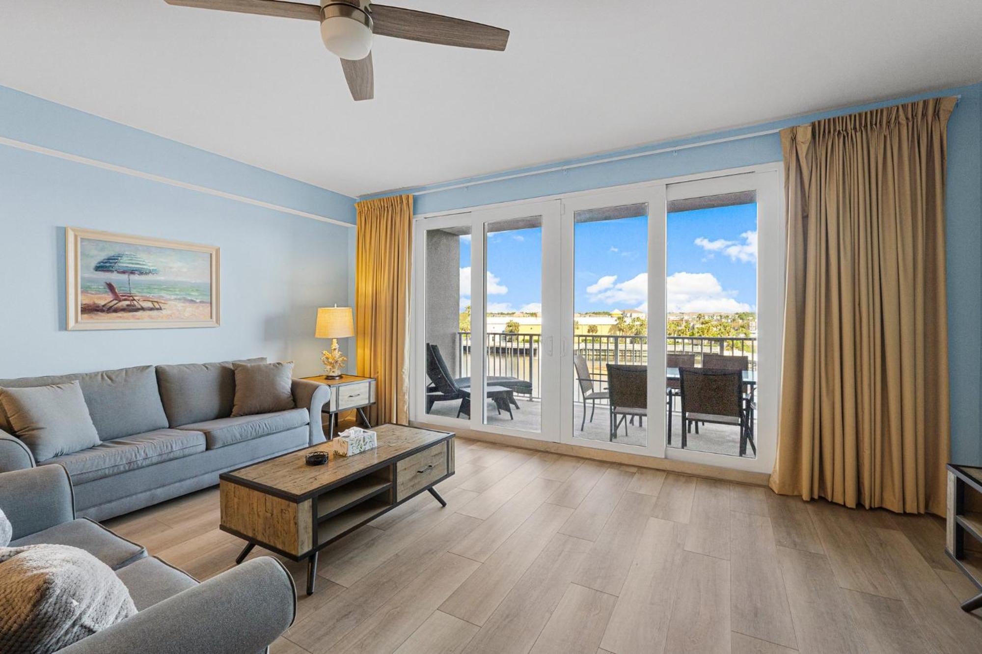 Lovely Floor Condo! Just Steps To The & Restaurants! By Dolce Getaways Pcb *