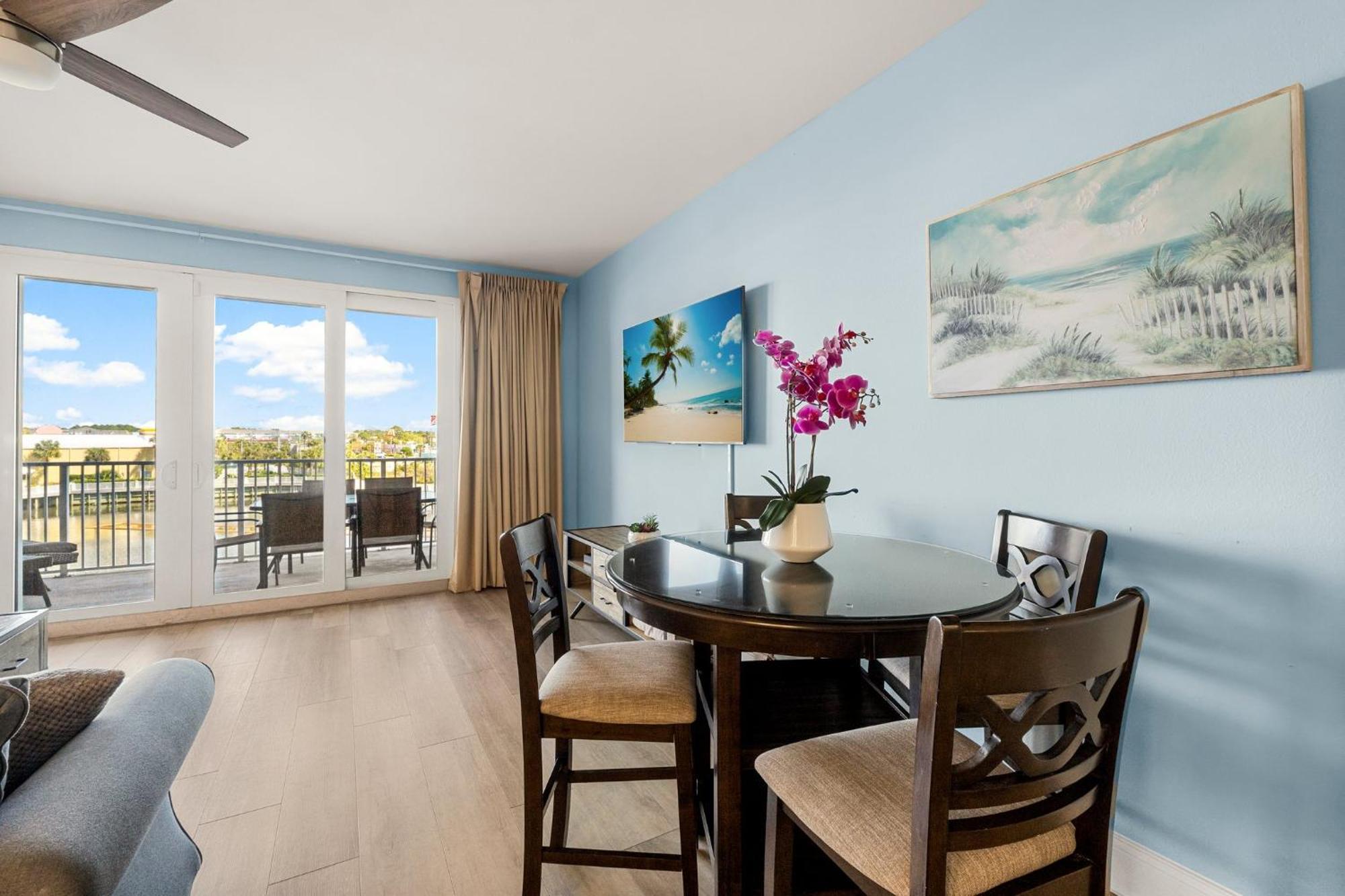 Lovely Floor Condo! Just Steps To The & Restaurants! By Dolce Getaways Pcb Apartment *