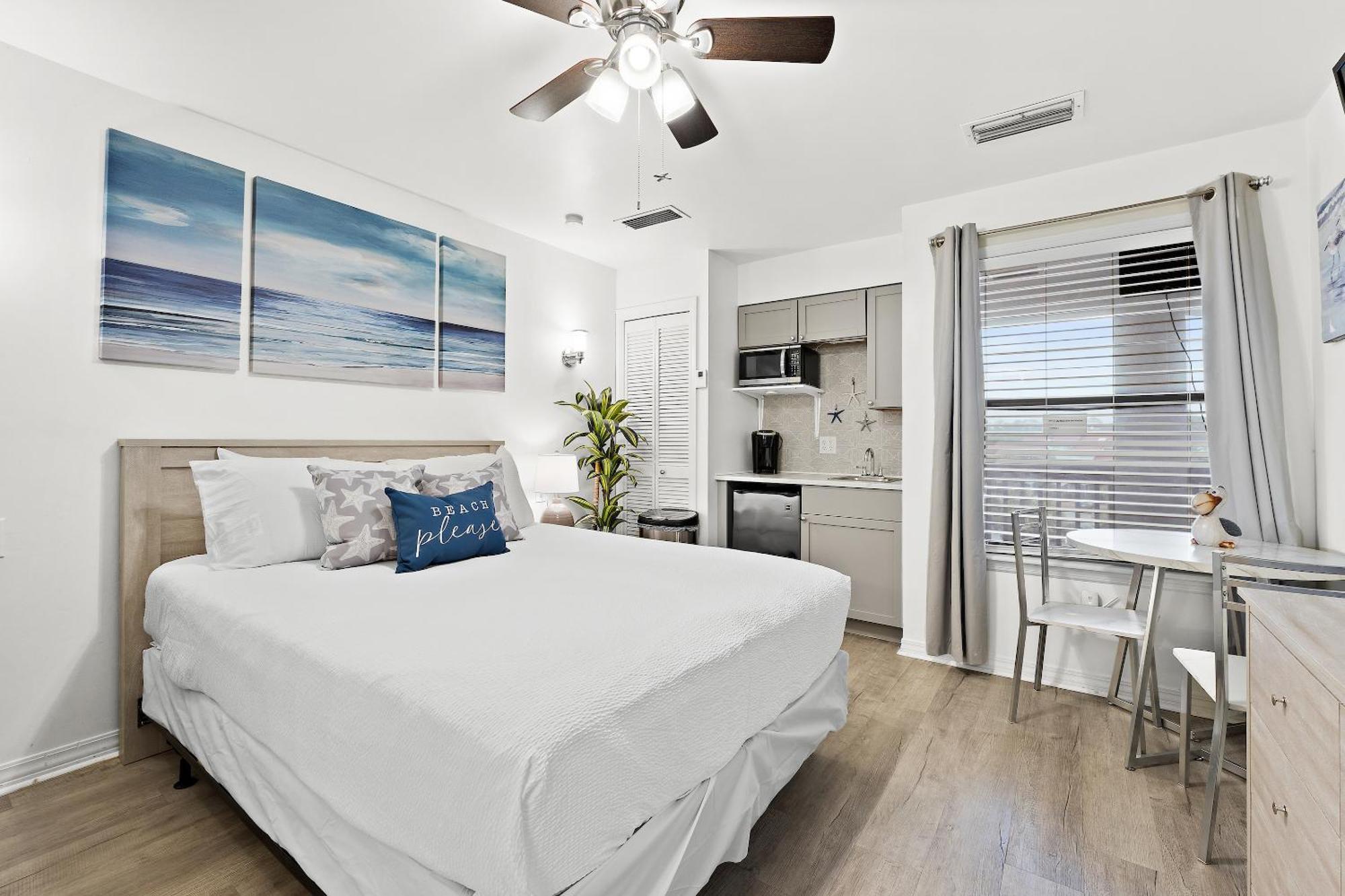 Apartment St Thomas Square By Panhandle Getaways Panama City Beach