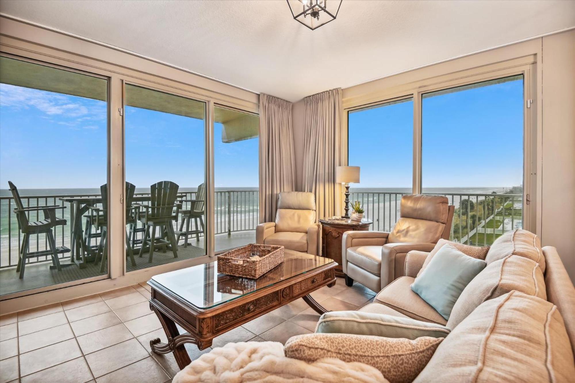 Shores Of Panama 401: Beachfront 3-bedroom With Parking