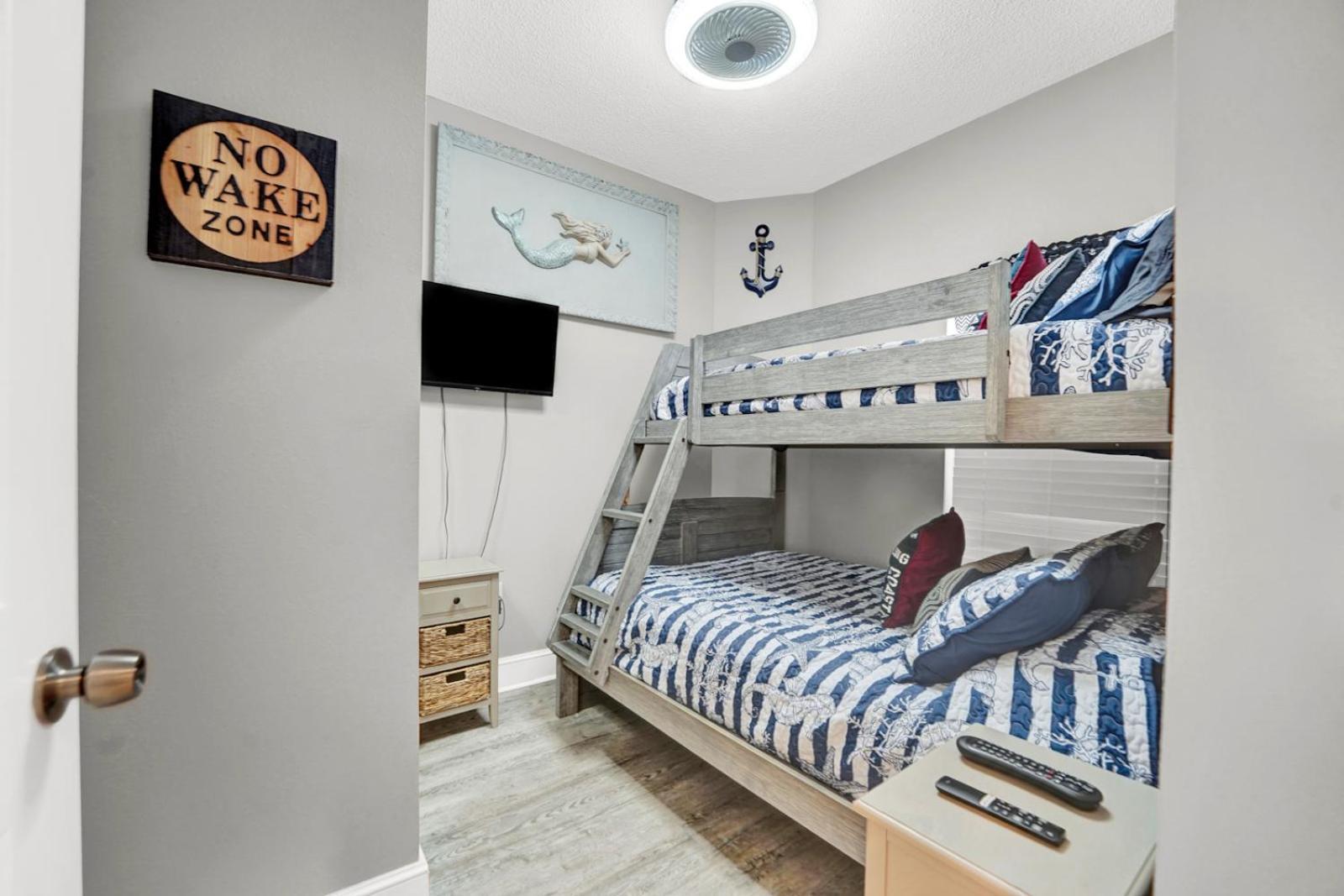 Apartment The Blue Dolphin At Majestic Beach *