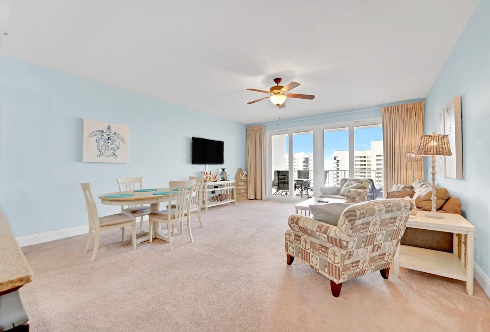 The Blue Turtle At Laketown Wharf Apartment *