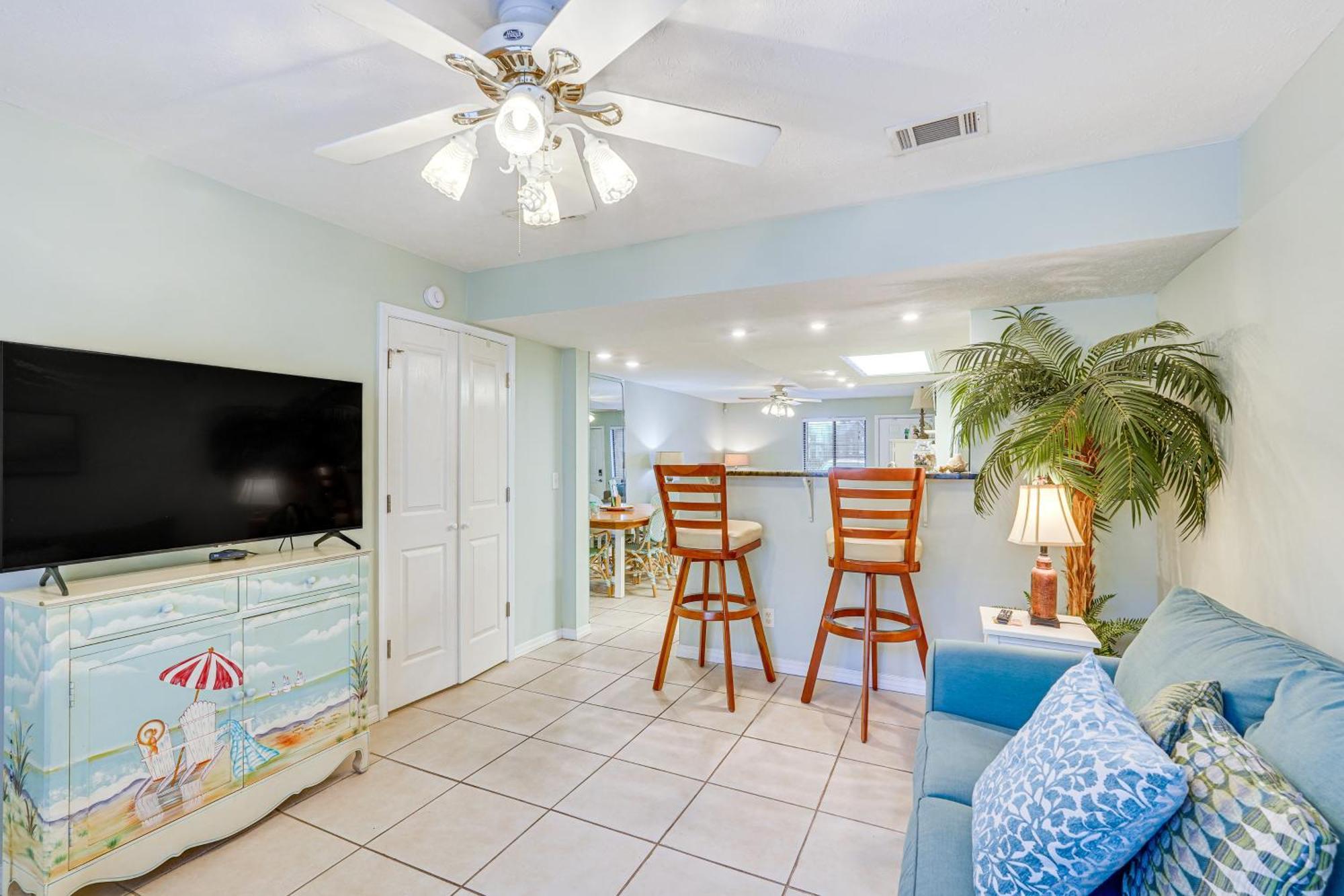 Panama Townhome With Amenities! Holiday home