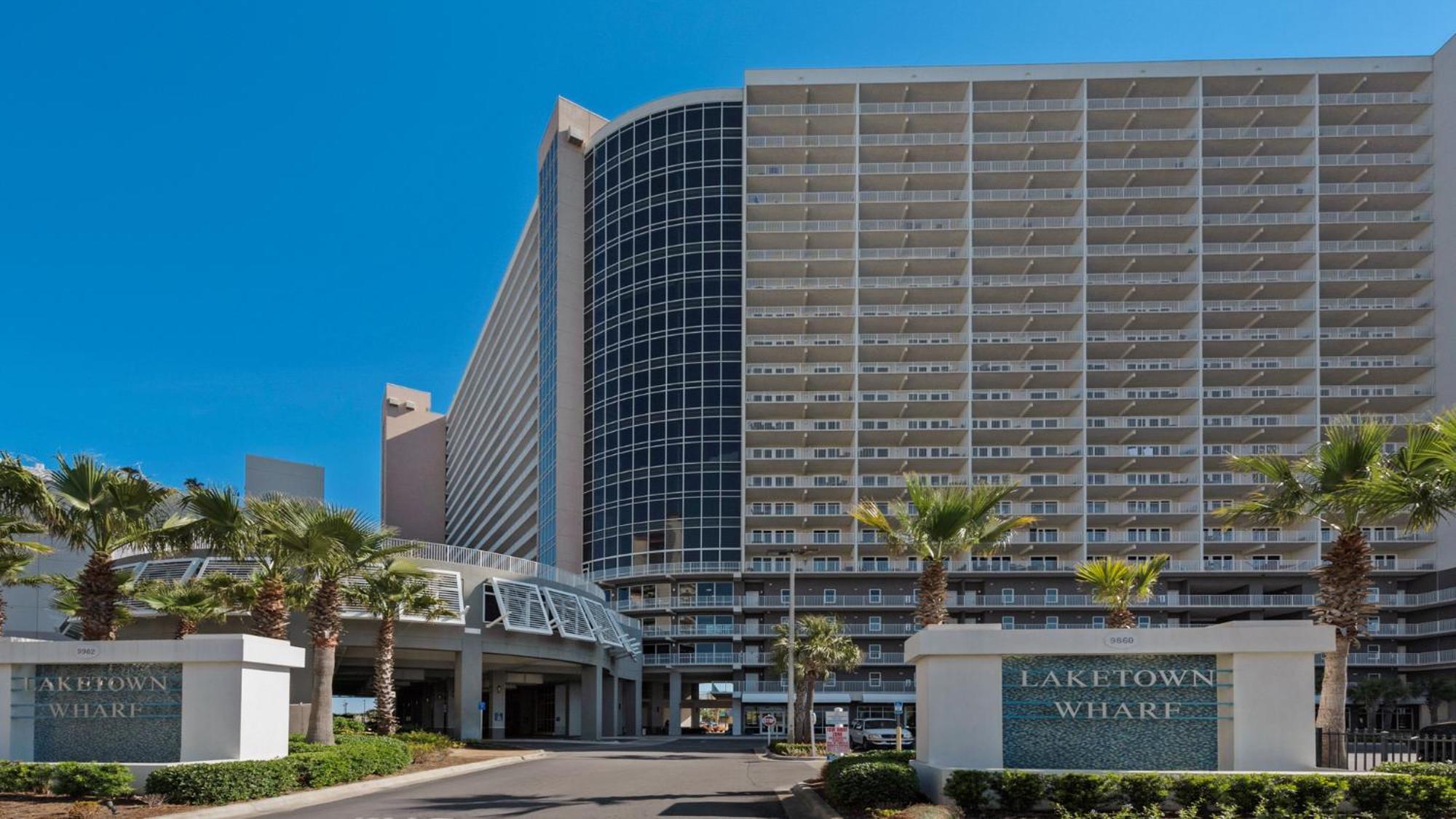 Laketown Wharf 933! Beautiful 3 Bd, Great Amenities, And Great Location Holiday home