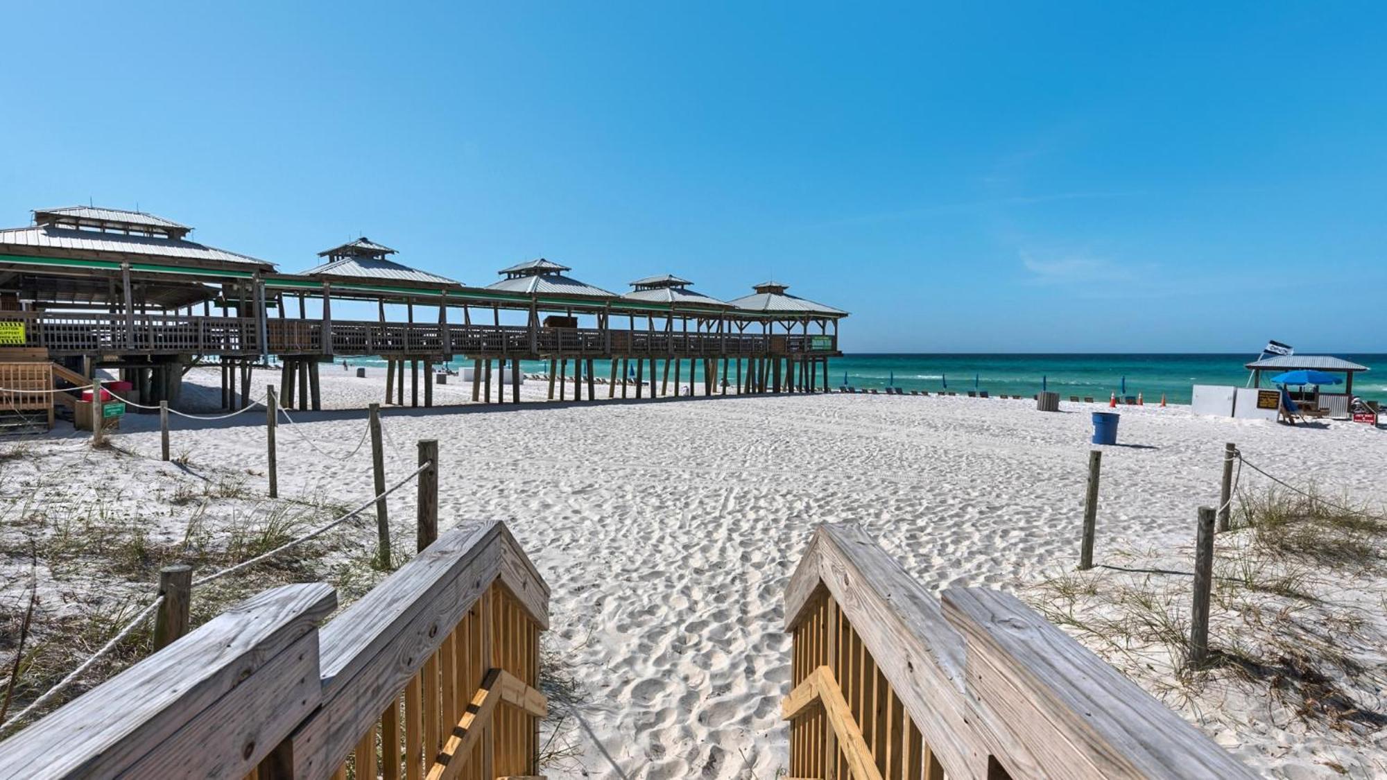 Laketown Wharf 933! Beautiful 3 Bd, Great Amenities, And Great Location Panama City Beach