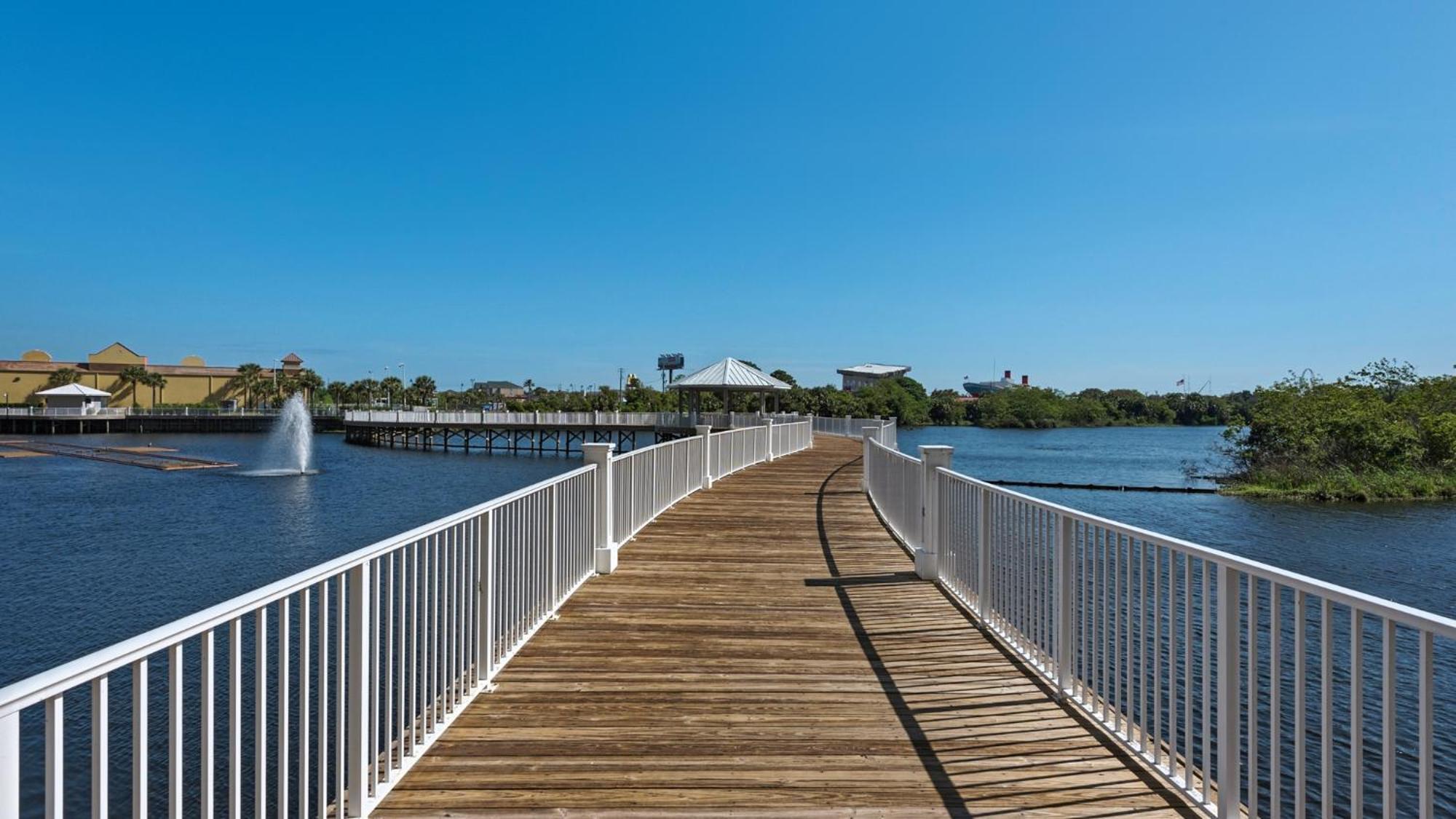 Holiday home Laketown Wharf 933! Beautiful 3 Bd, Great Amenities, And Great Location