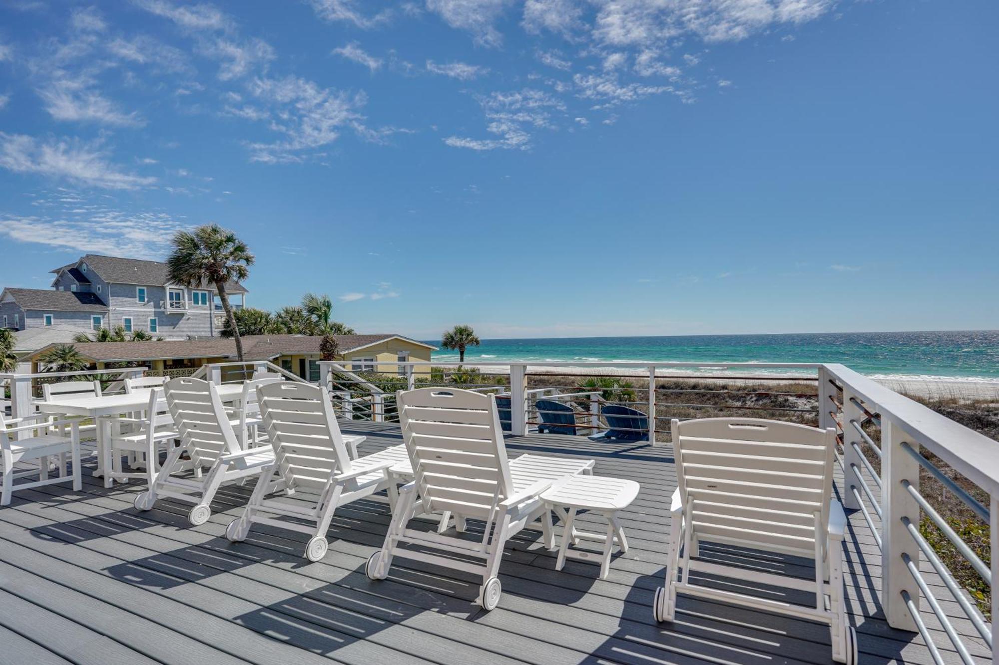 Breezy Pcb Retreat With Direct Access!