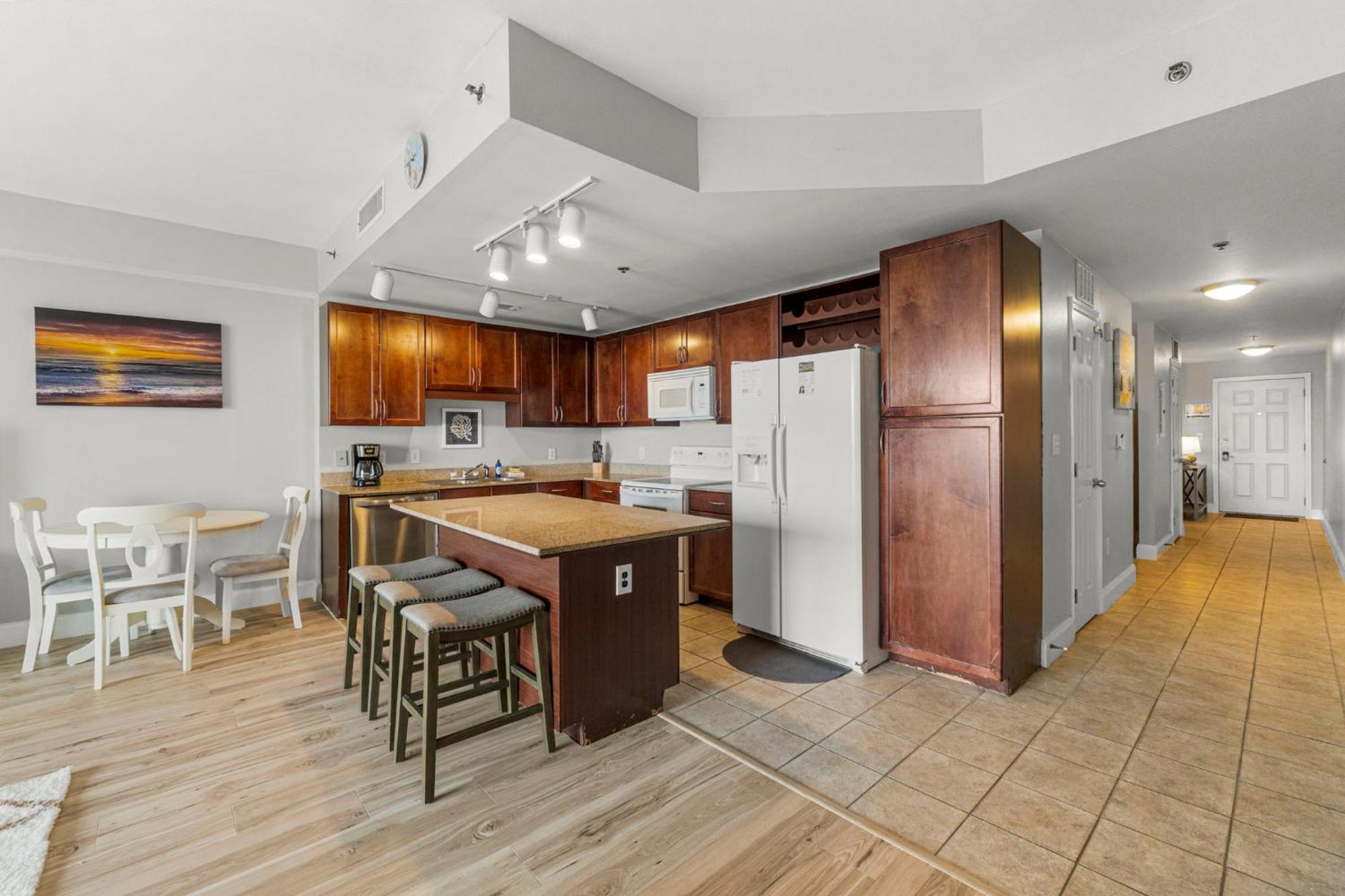 Ocean View 10th Floor At The Laketown Wharf 1004 Holiday home Panama City Beach