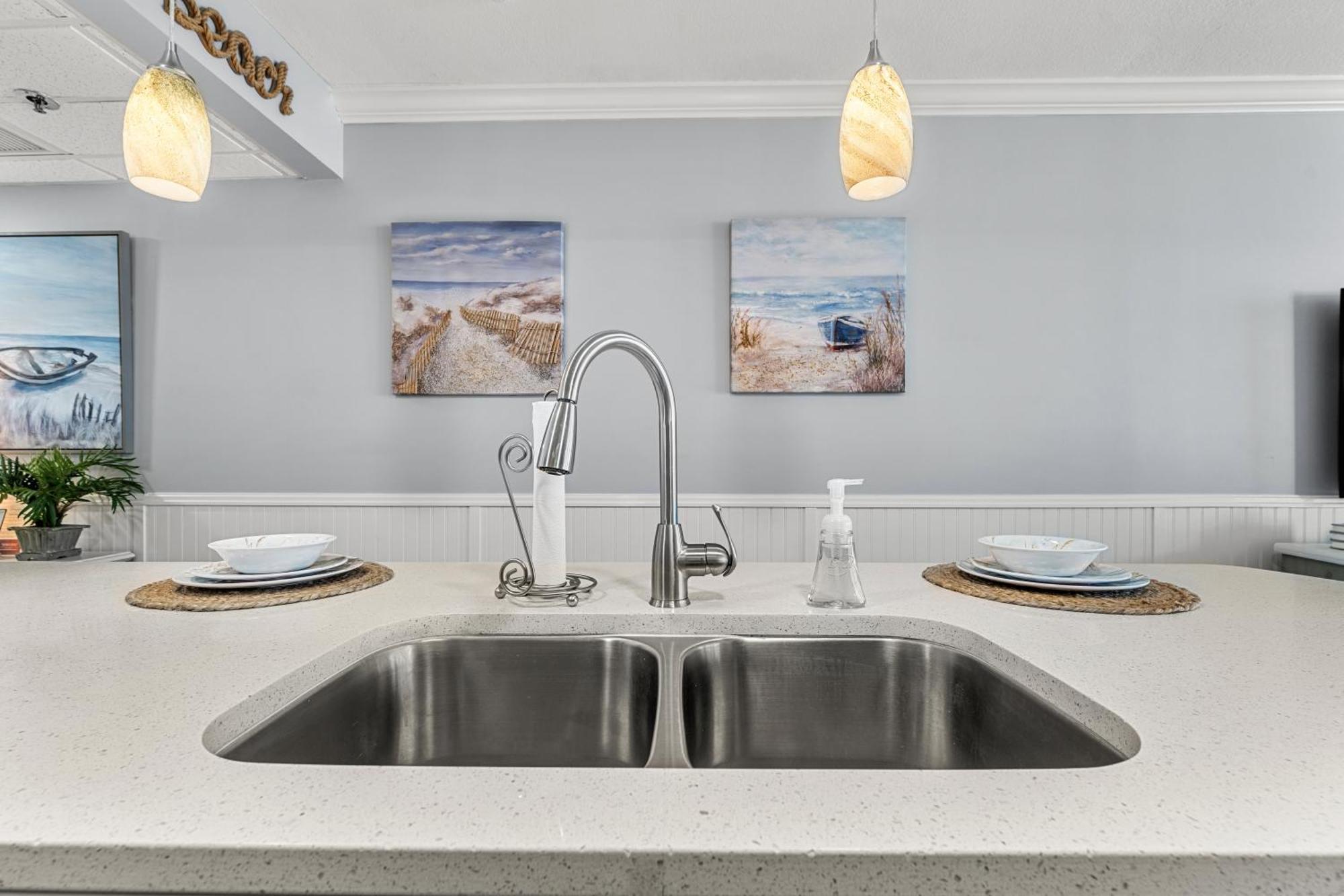 Newly Renovated Beachfront Condo! Free Chair Service! By Dolce Getaways Pcb Panama City Beach