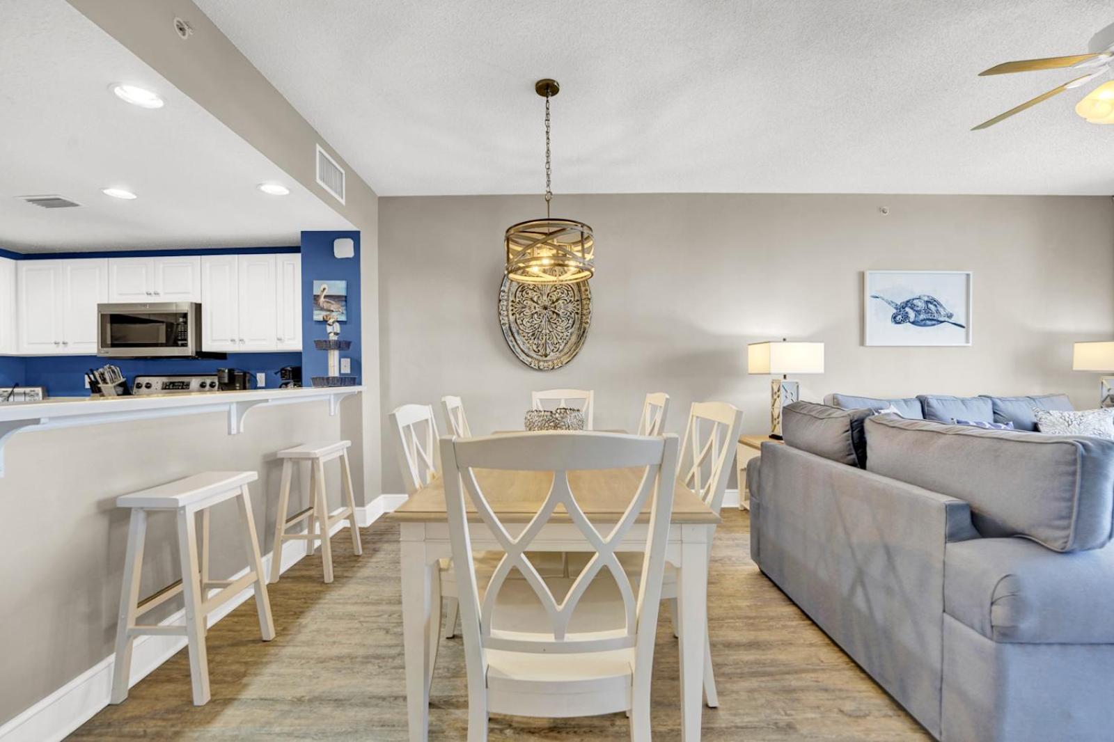 The Blue Dolphin At Majestic Beach Apartment *