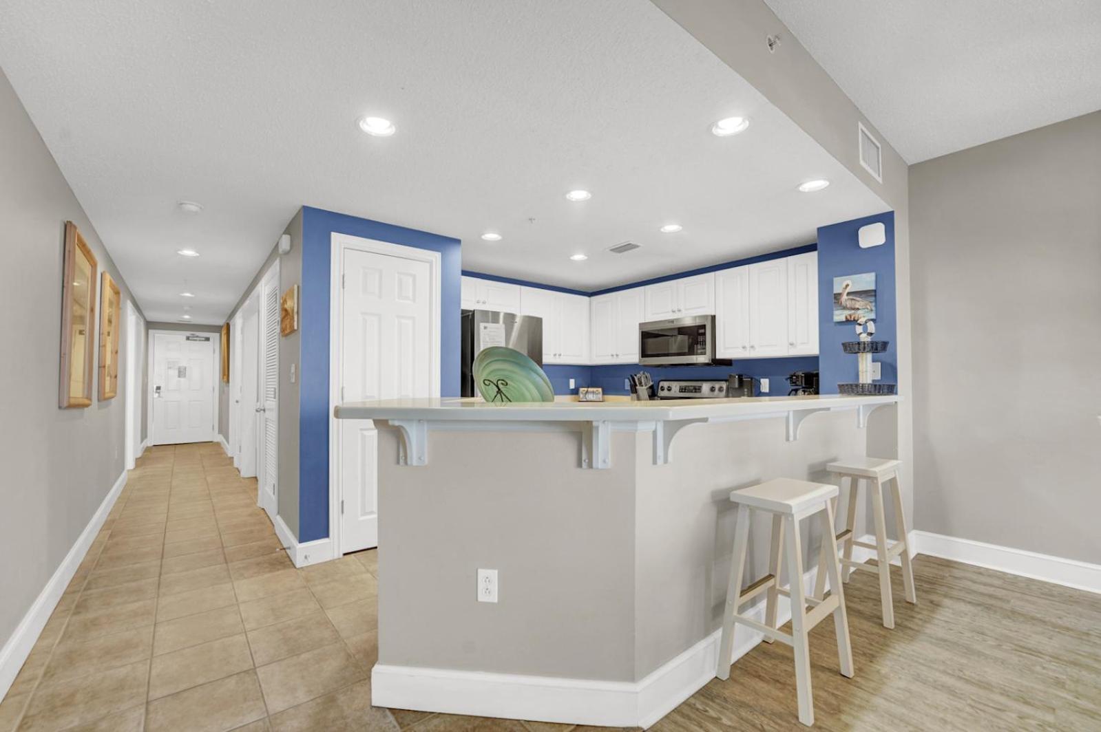 Apartment The Blue Dolphin At Majestic Beach Panama City Beach