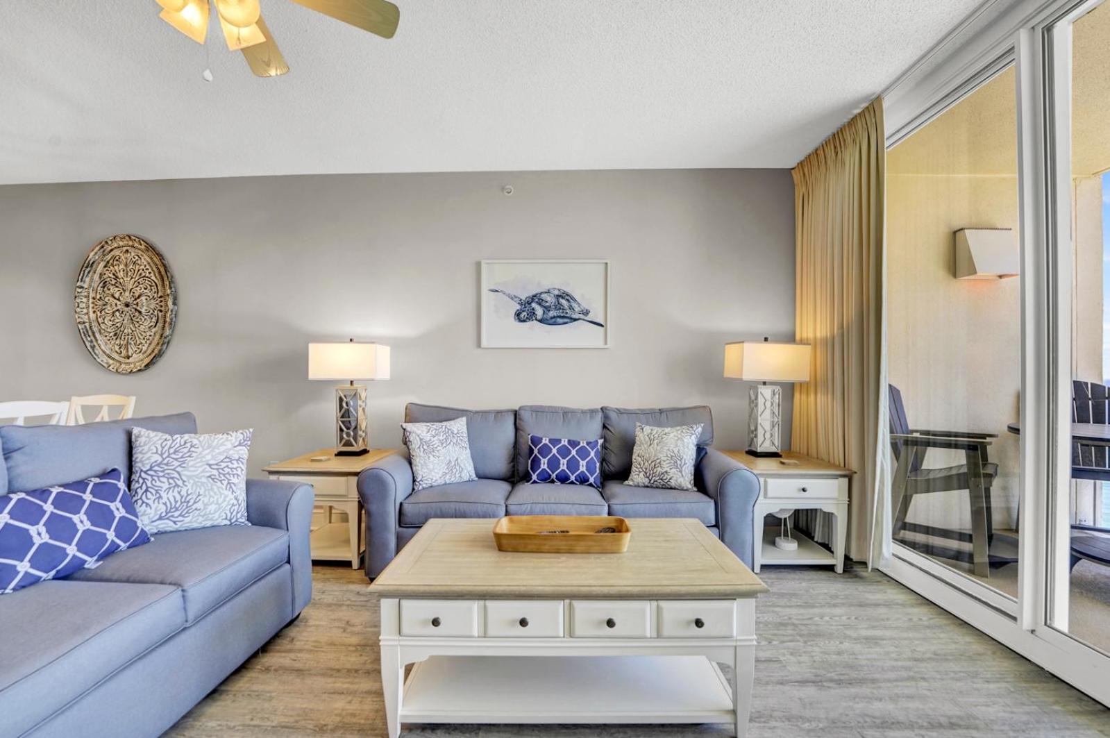 The Blue Dolphin At Majestic Beach Apartment