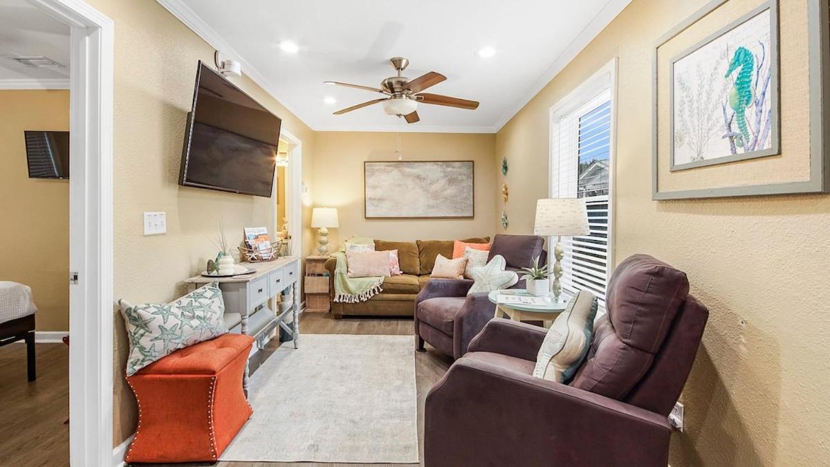 Beachlife Unit B Getaway Sleeps 10 Holiday home *