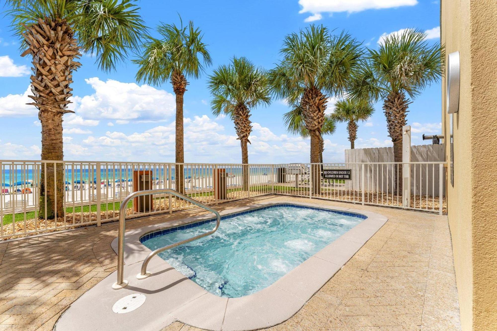 Tropic Winds 904 Holiday home *