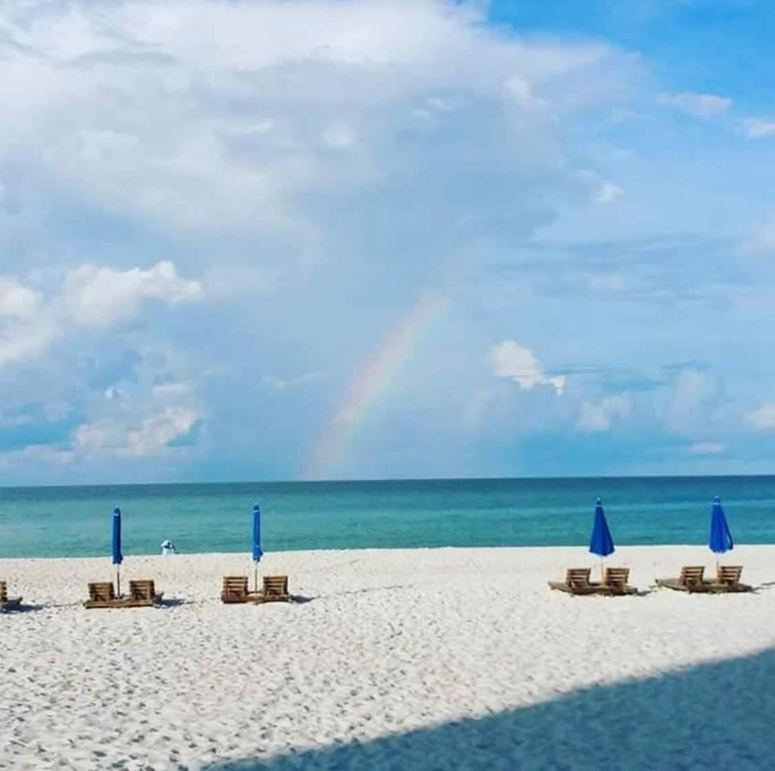 Beachlife Unit B Getaway Sleeps 10 Holiday home *