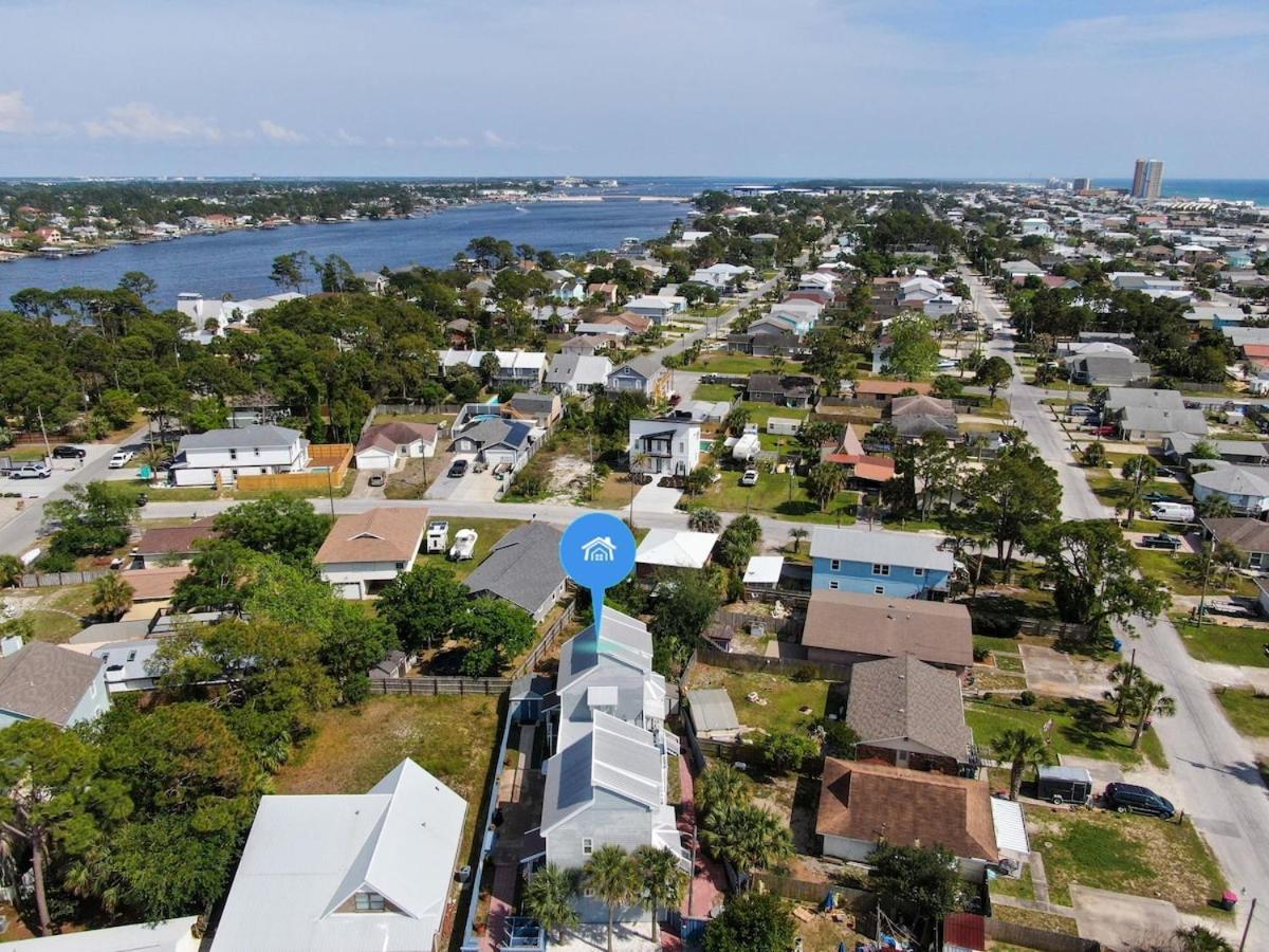 Beachlife Unit B Getaway Sleeps 10 * Panama City Beach
