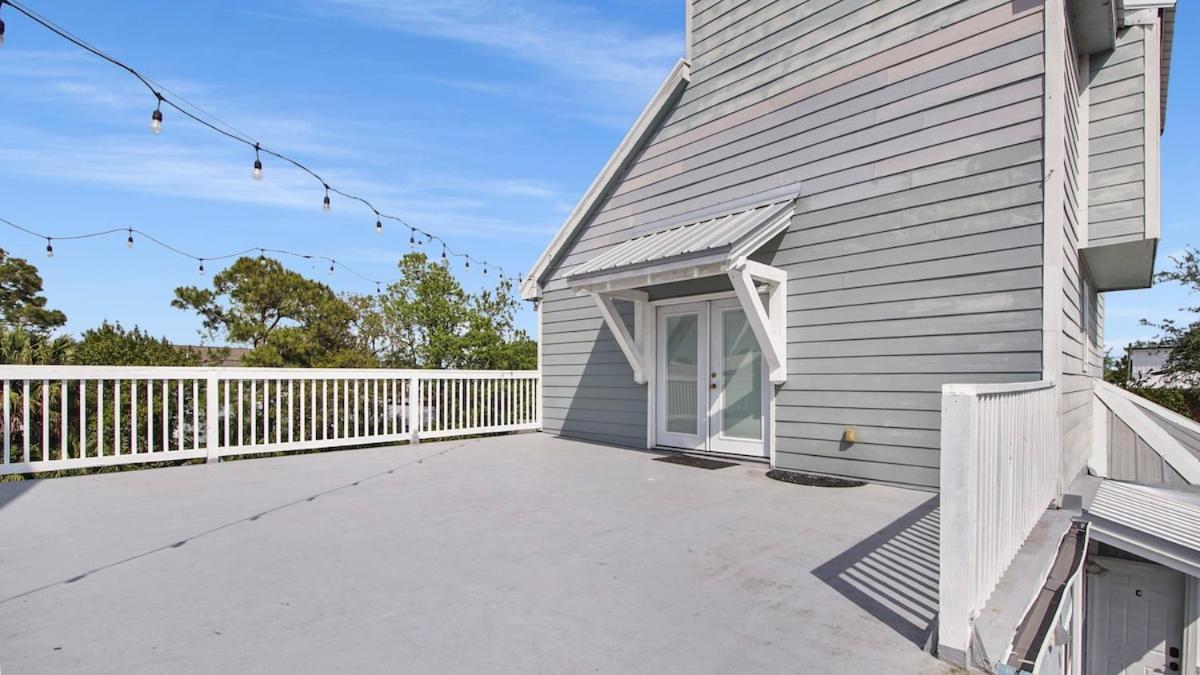 Holiday home Beachlife Unit B Getaway Sleeps 10 *