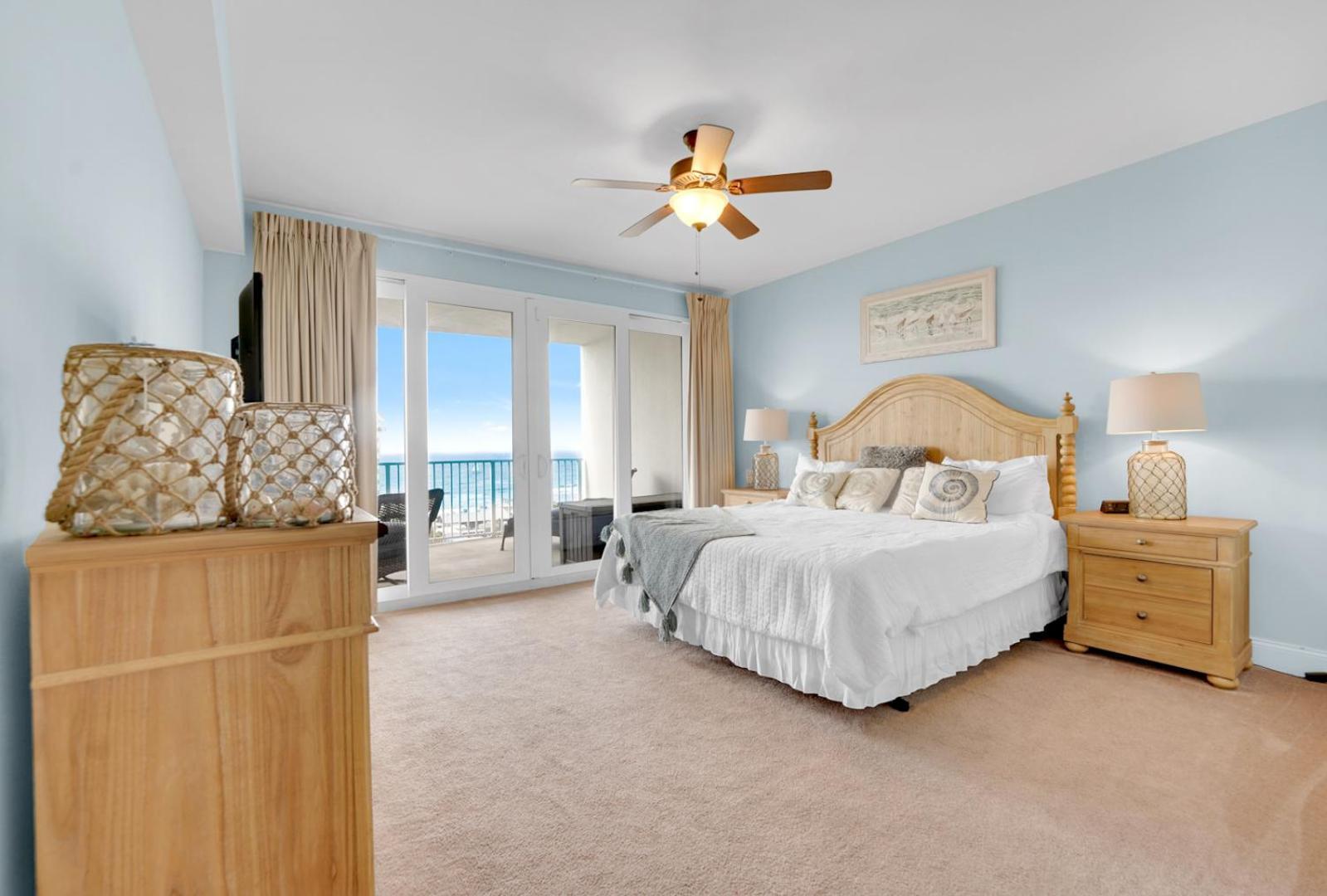 The Blue Turtle At Laketown Wharf * Panama City Beach