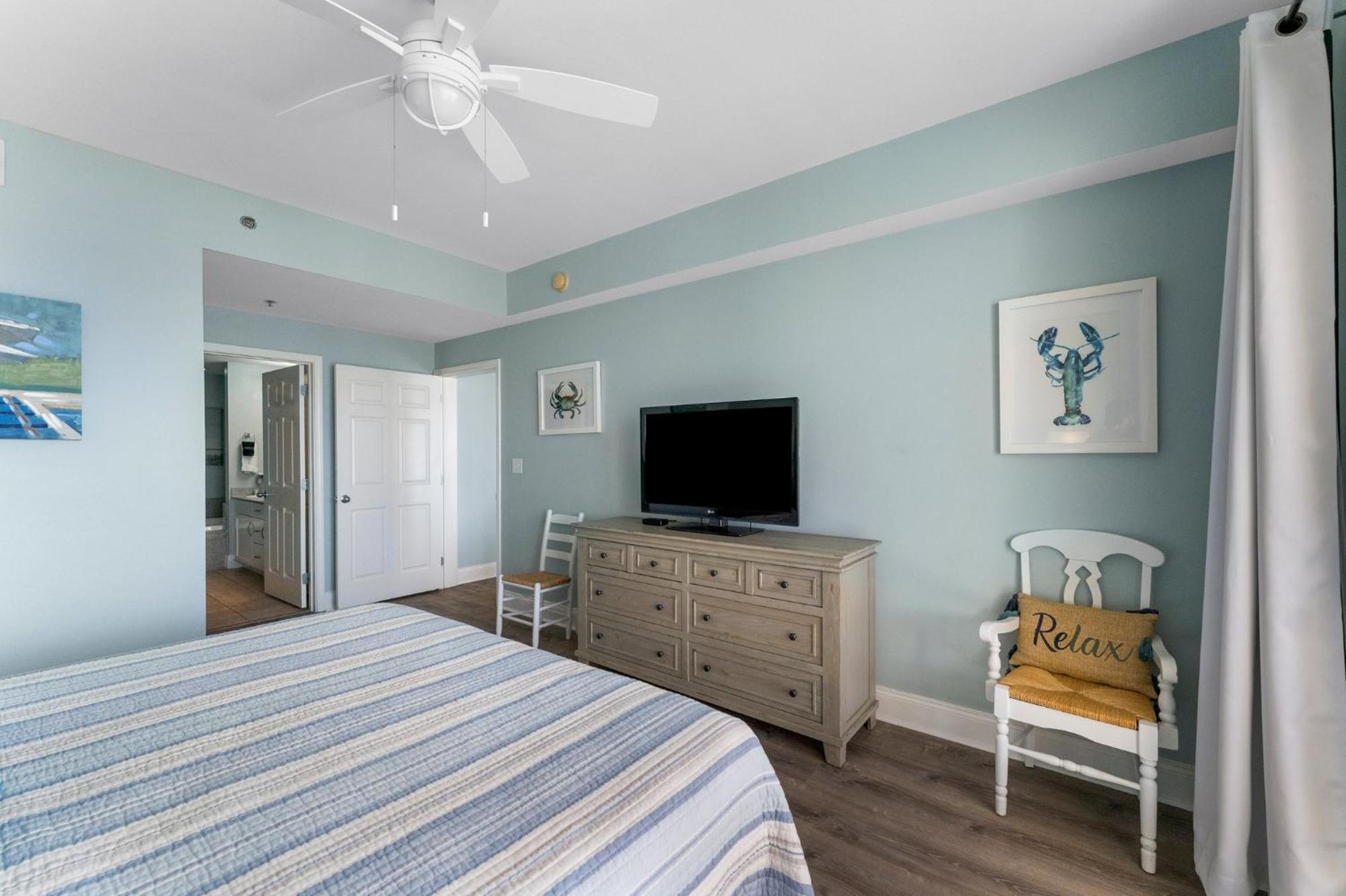 Laketown Wharf 1301 Apartment Panama City Beach