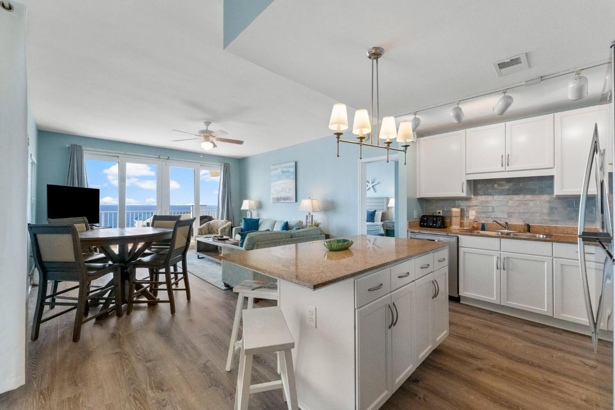 Apartment Laketown Wharf 1301 *