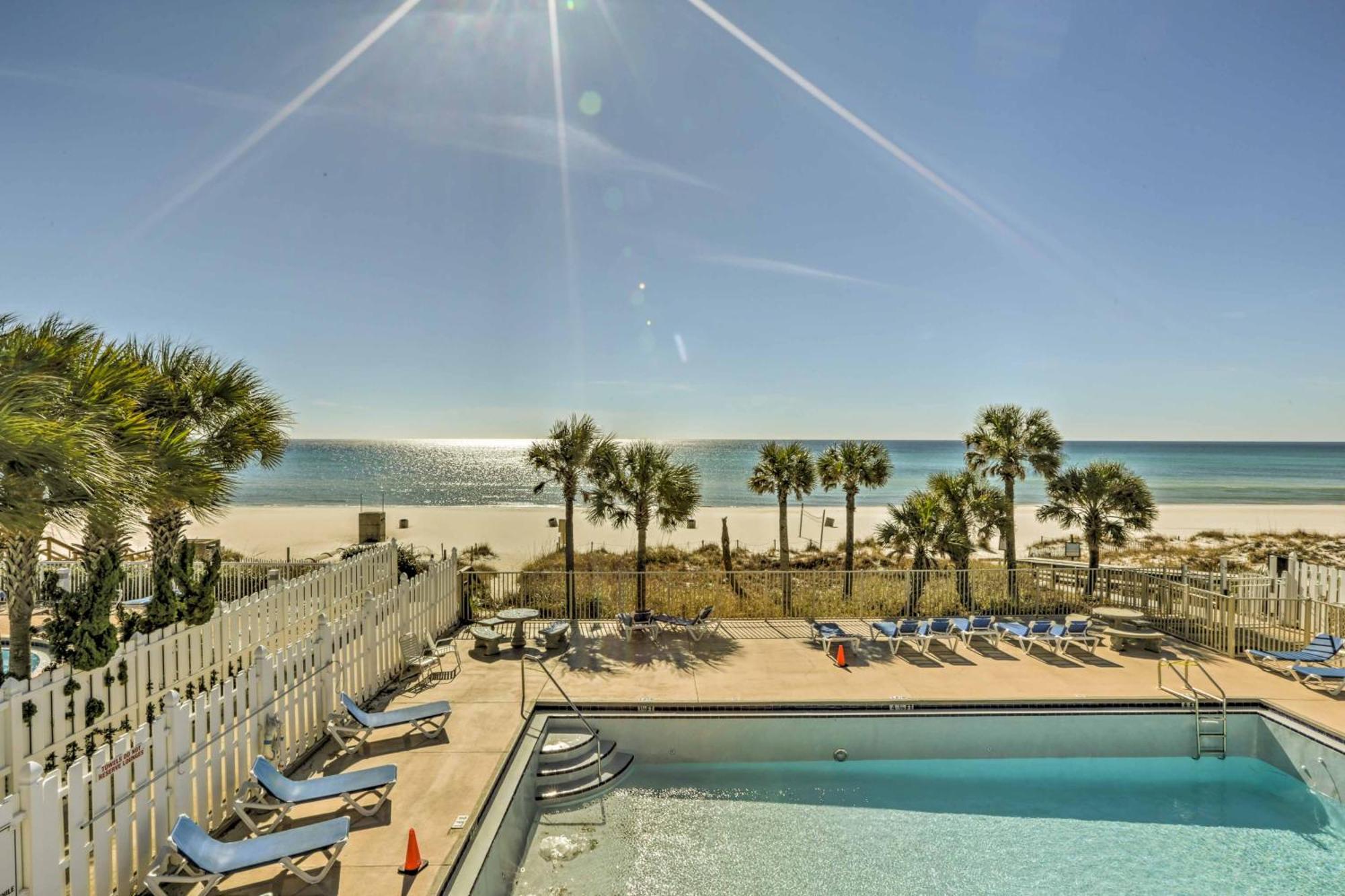 Panama Townhome With Amenities! Holiday home