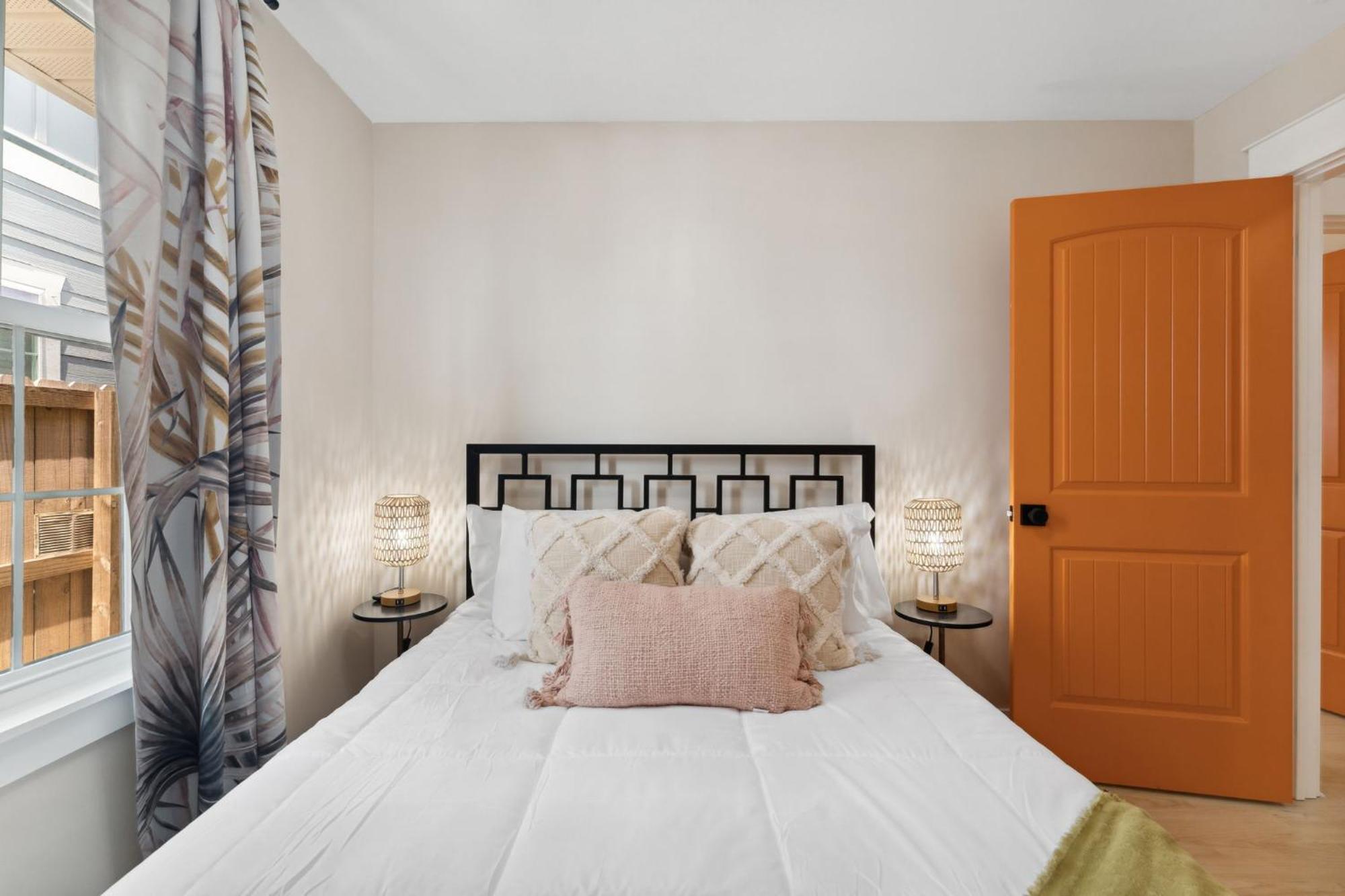 Sleep 22 Walk To Fast Wifi Boho Theme Holiday home Panama City Beach