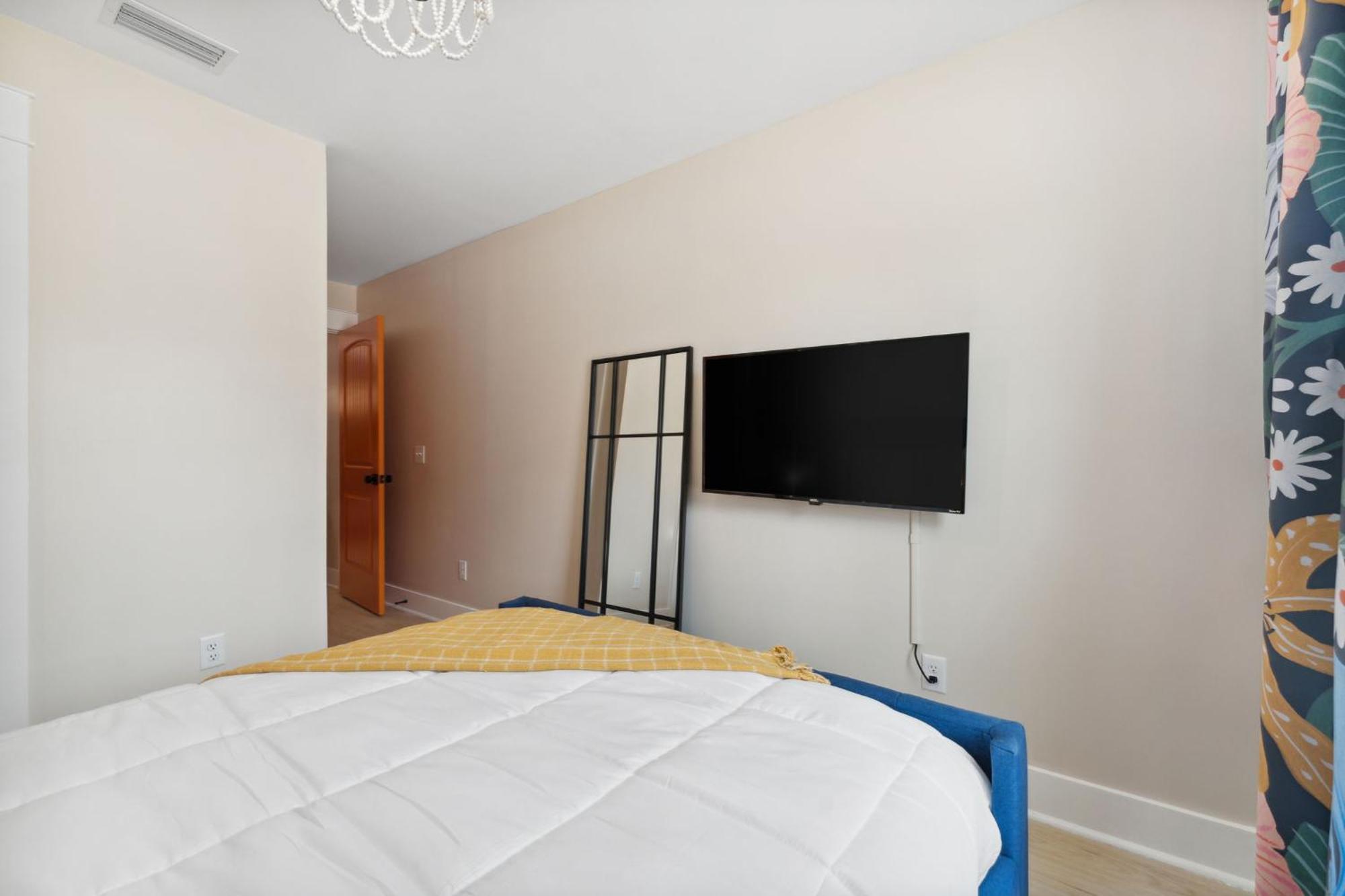 Holiday home Sleep 22 Walk To Fast Wifi Boho Theme Panama City Beach