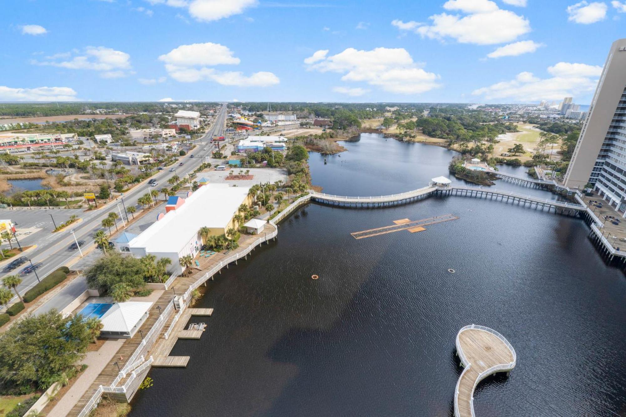 Apartment Laketown Wharf 1434 *