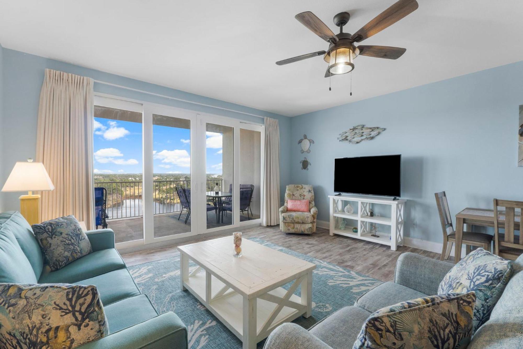Laketown Wharf 1434 Apartment