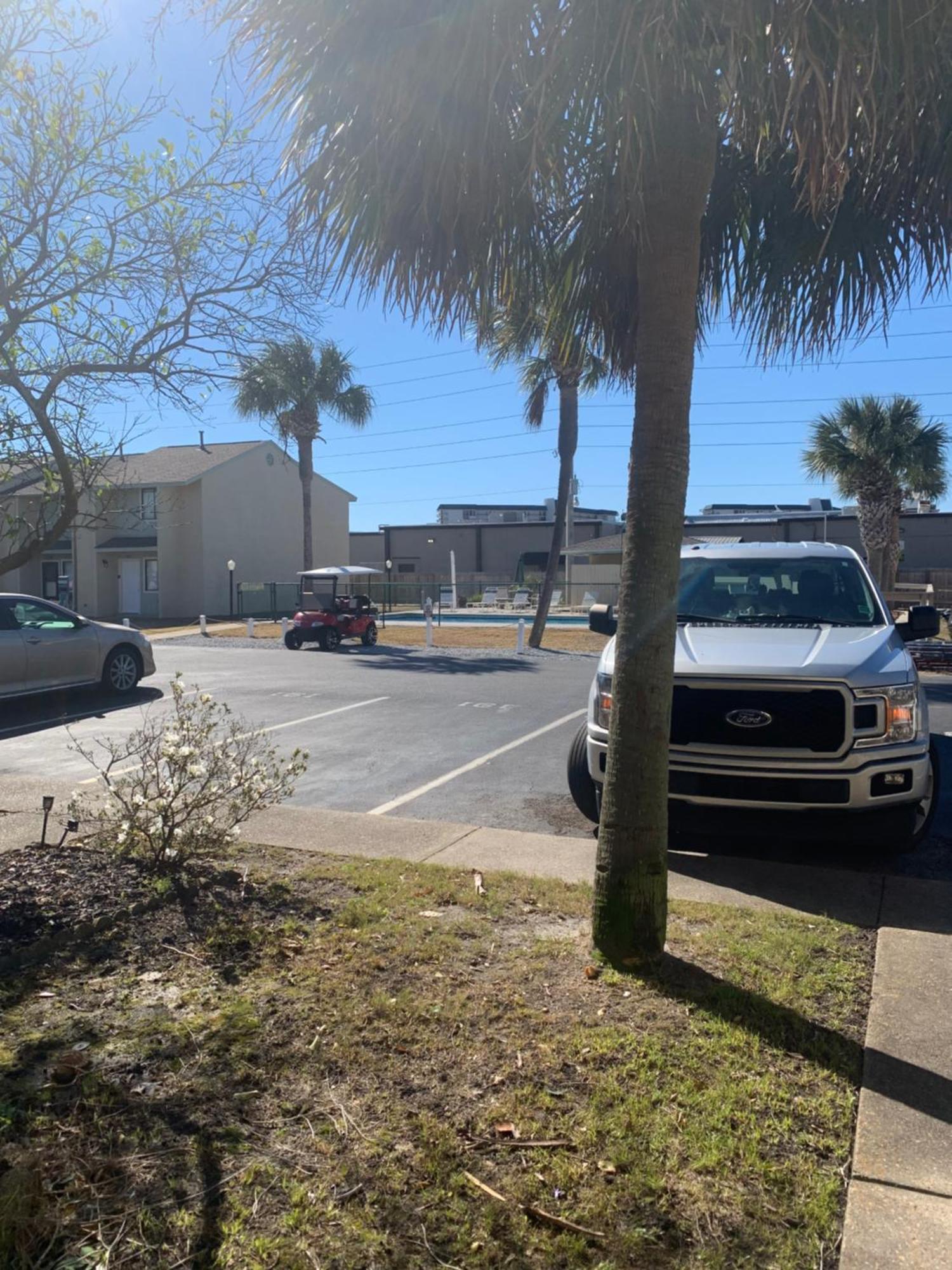 Holiday home Access Close To Walmart, Bowling,skating And Game