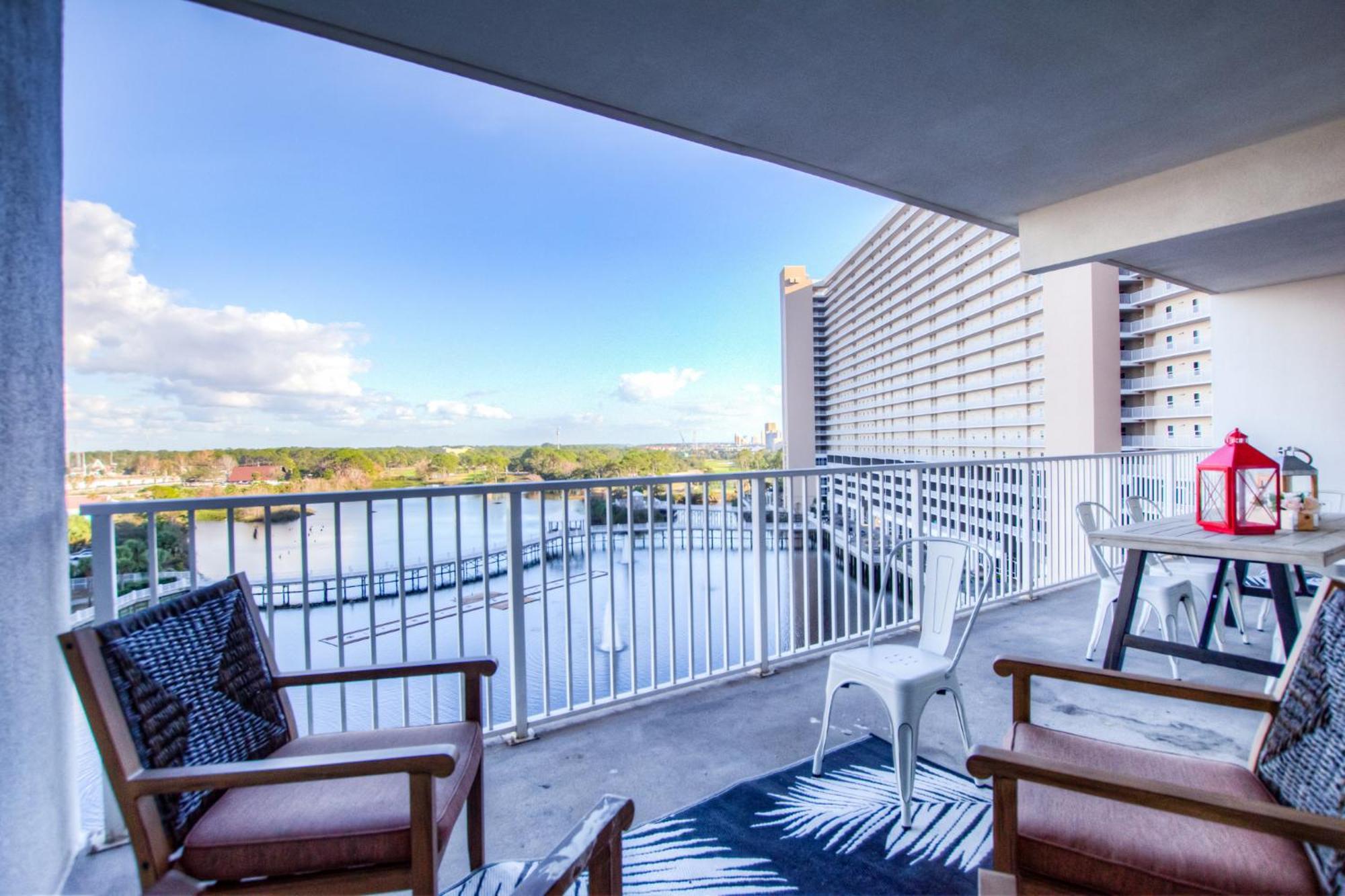 Brand New! Laketown Wharf 633! Amazing 3 Bd, Great Location, And Awesome Amenities! Holiday home *