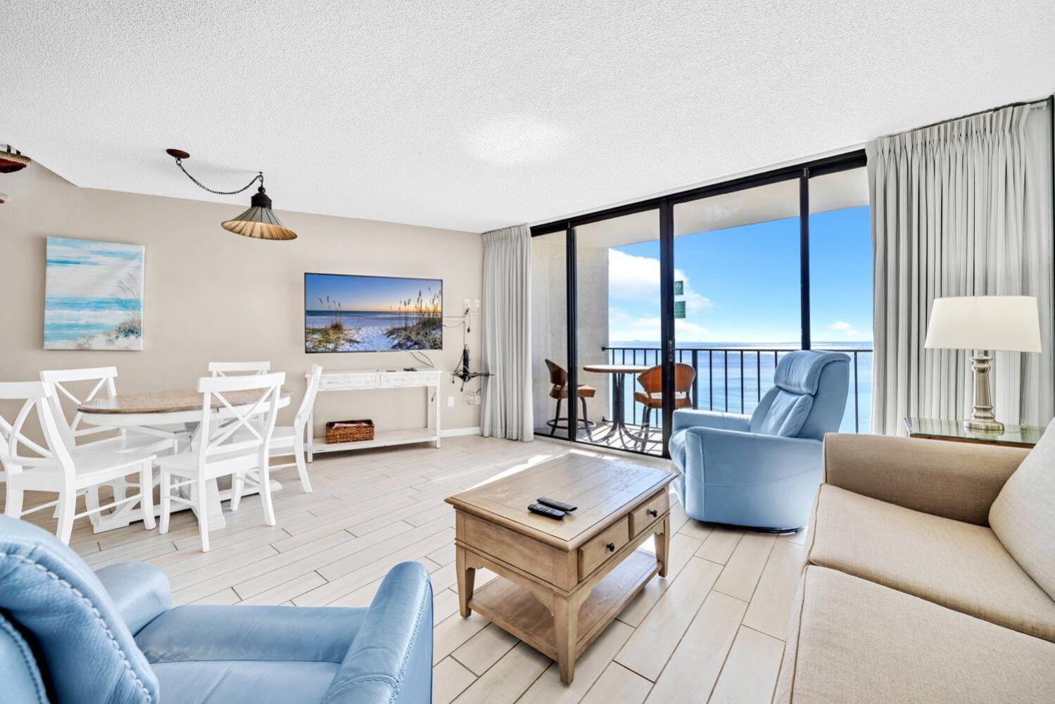 Holiday home Edgewater Tower 2-1208
