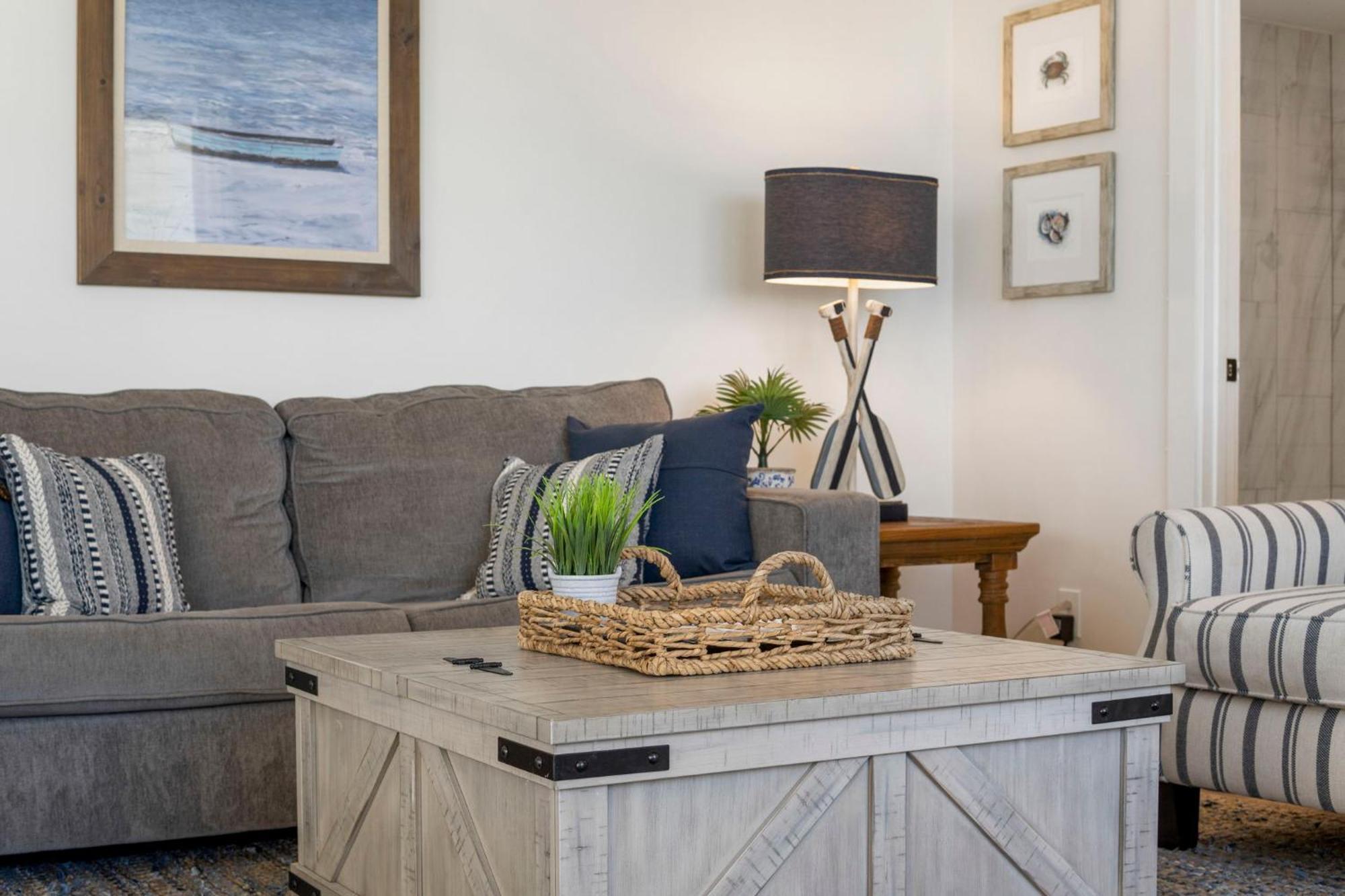 Sunbird Resort! Direct Beachfront Condo! Free Chairs! By Dolce Getaways Pcb Apartment *