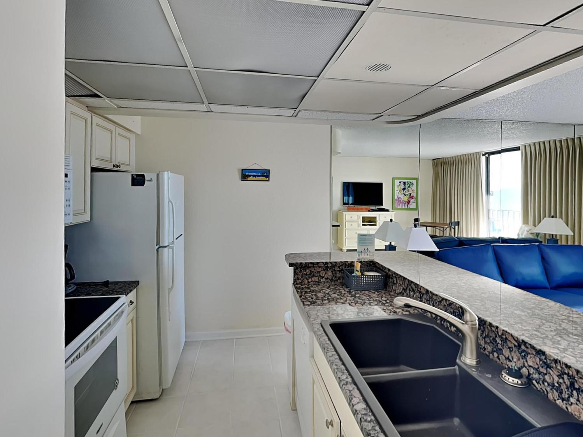Apartment Edgewater Tower Iii 608 *