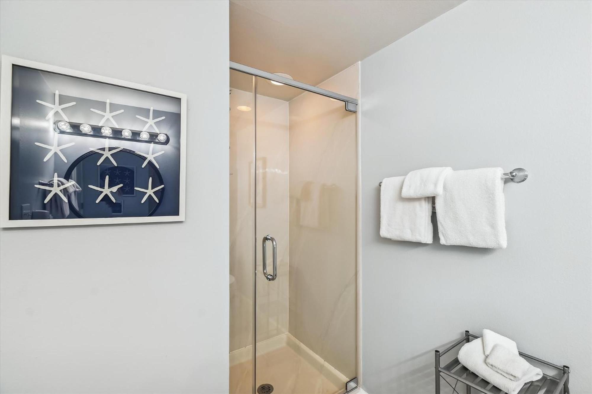 Shores Of Panama 630-1bdbunks, Sleeps 6, Front! Free Fun! Reserved Parking Space Apartment