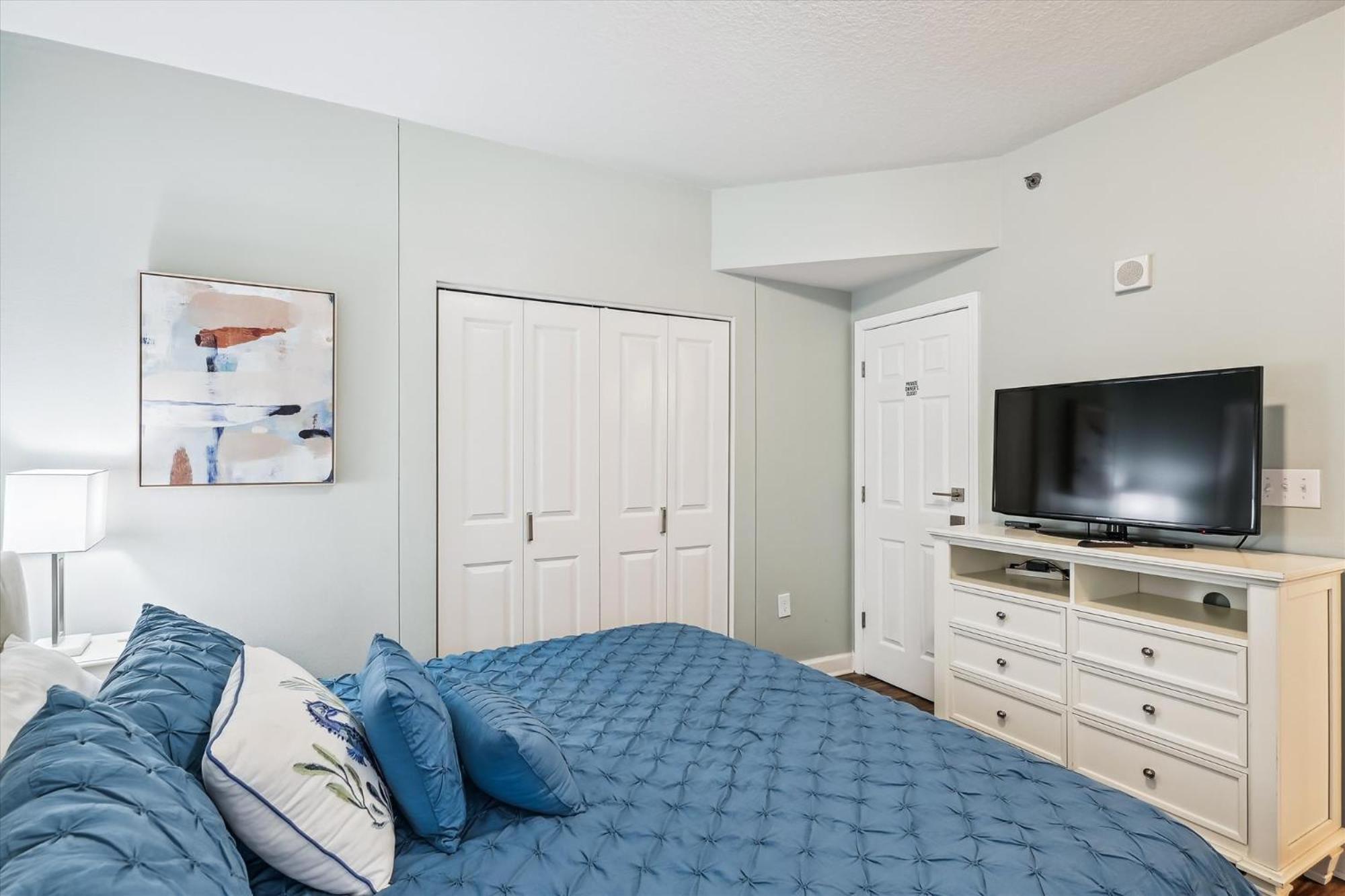 Apartment Shores Of Panama 630-1bdbunks, Sleeps 6, Front! Free Fun! Reserved Parking Space *
