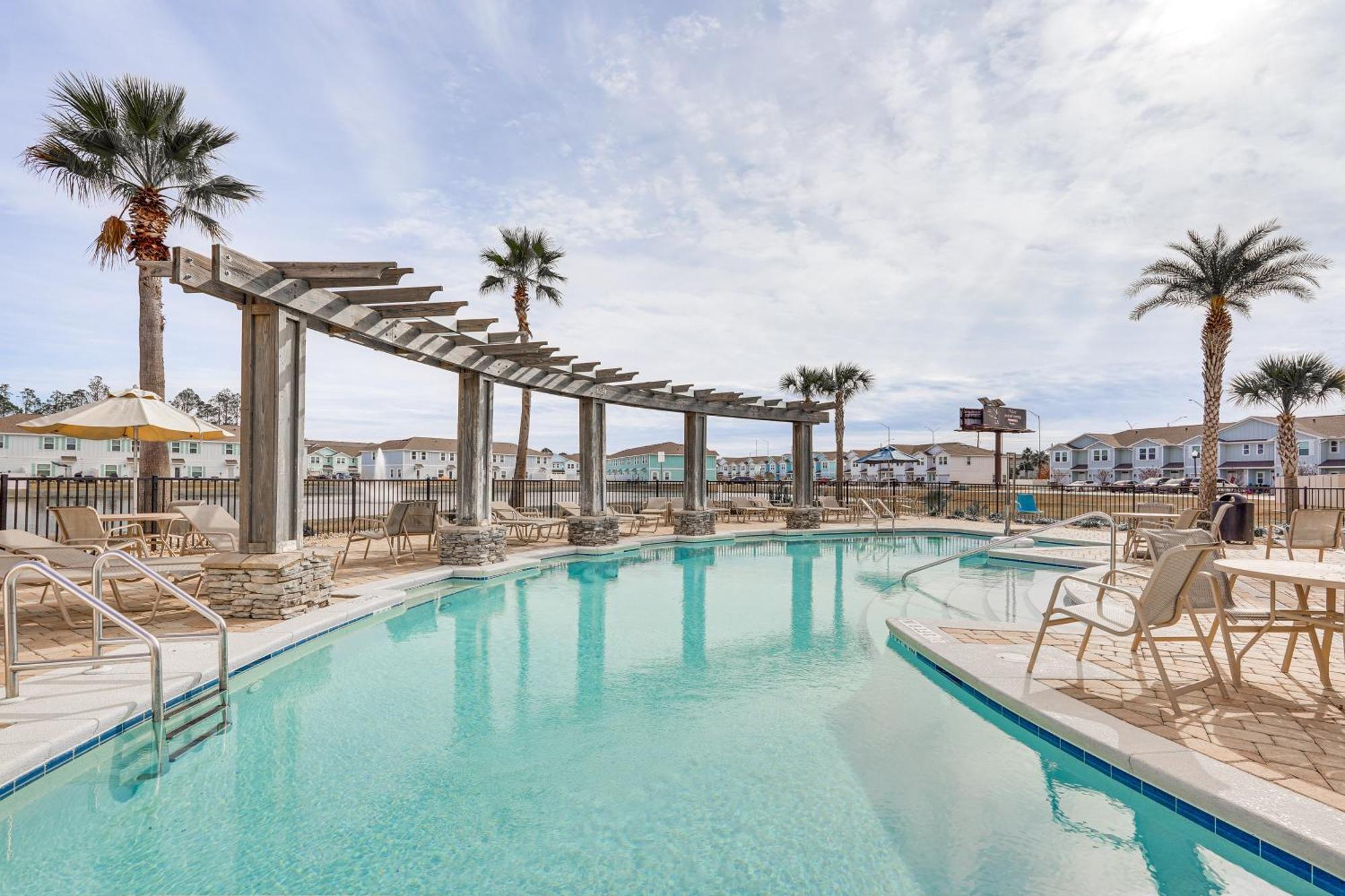 Pcb Townhome With Deck And Pool Access 3 Mi To Beach! * Panama City Beach