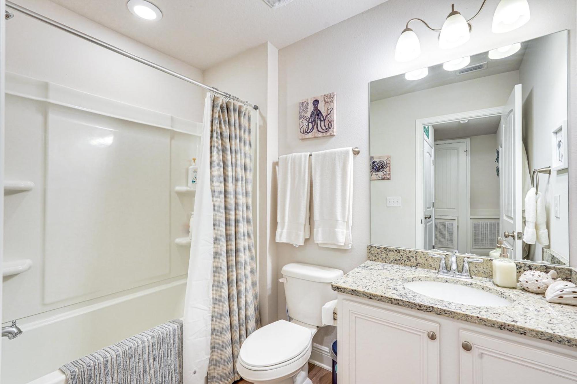Pcb Townhome With Deck And Pool Access 3 Mi To Beach! Holiday home Panama City Beach
