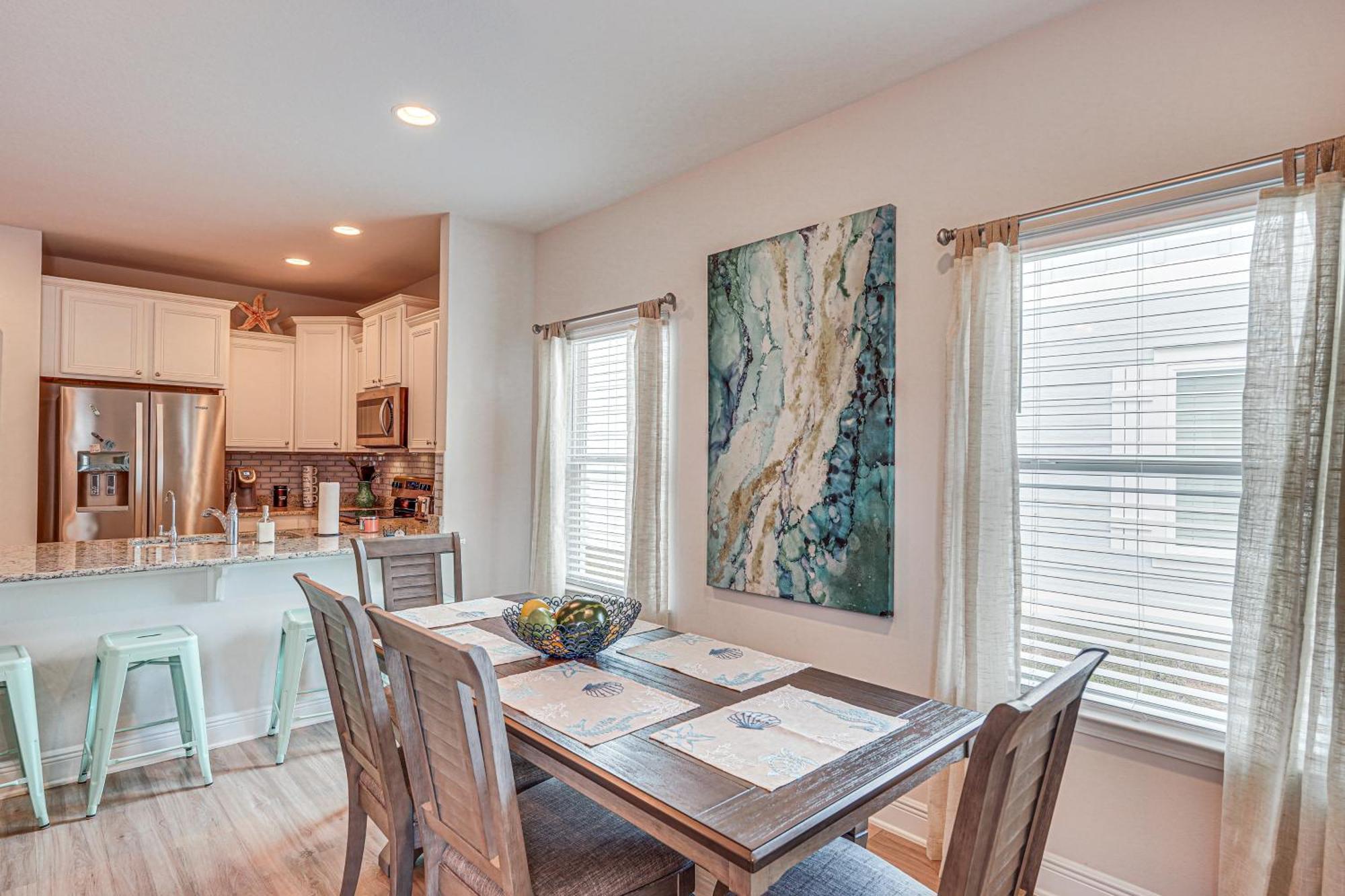 Holiday home Pcb Townhome With Deck And Pool Access 3 Mi To Beach!