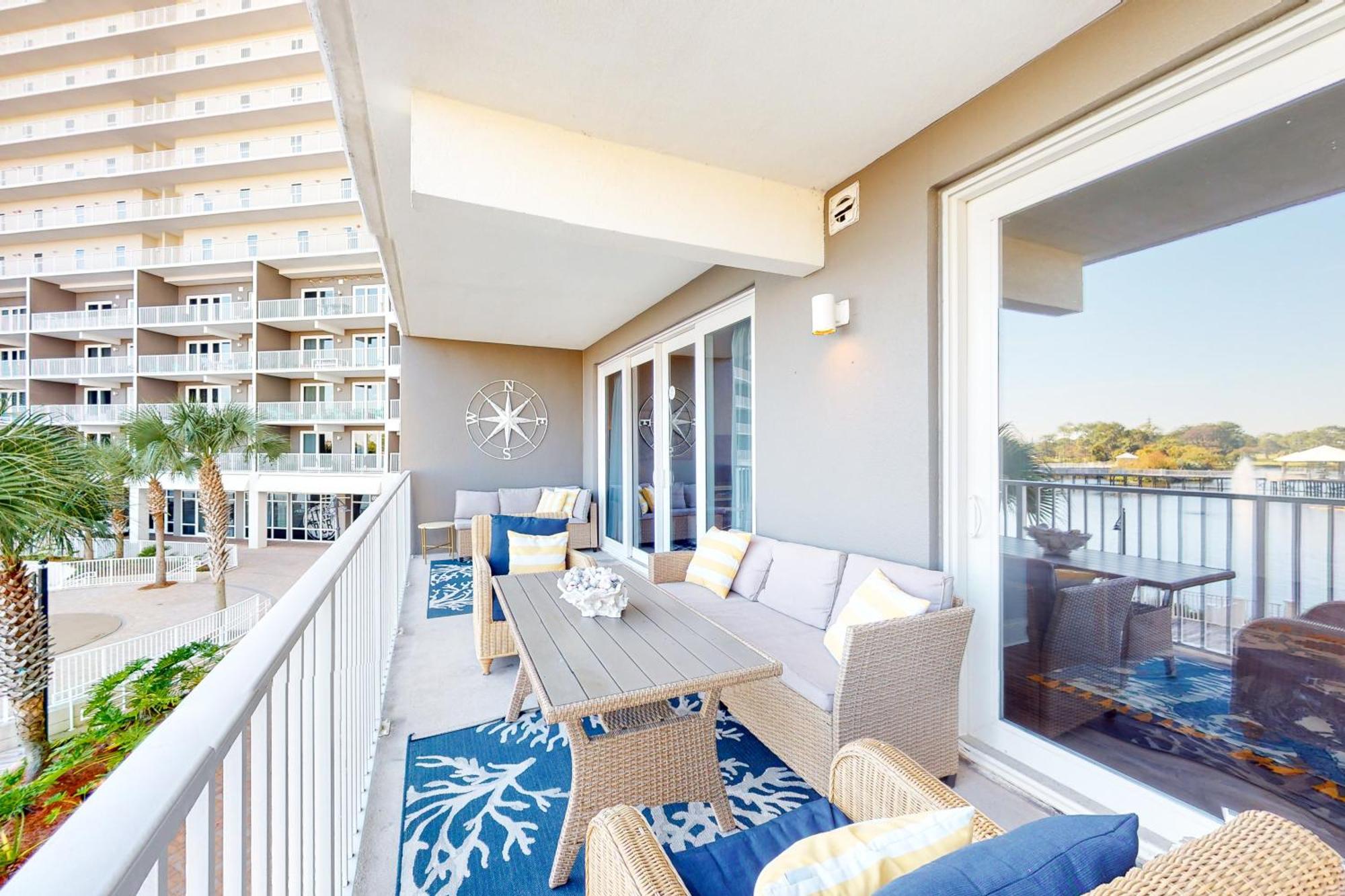 Laketown Wharf V * Panama City Beach
